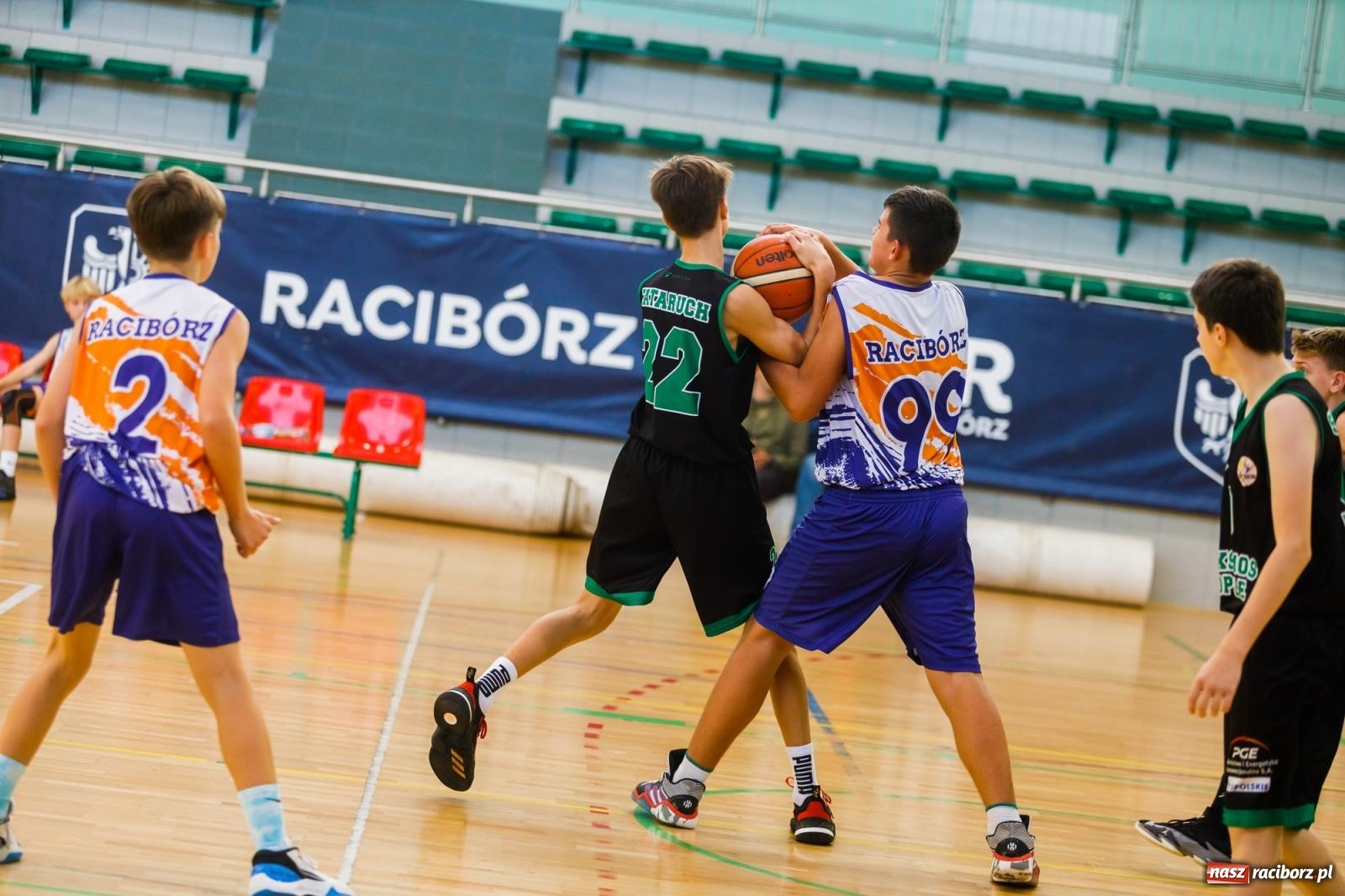 Zdjęcie w galerii na portalu naszraciborz.pl: Koszykówka. Choć bardzo się starali, Opola nie pokonali [FOTO] wiadomości z regionu