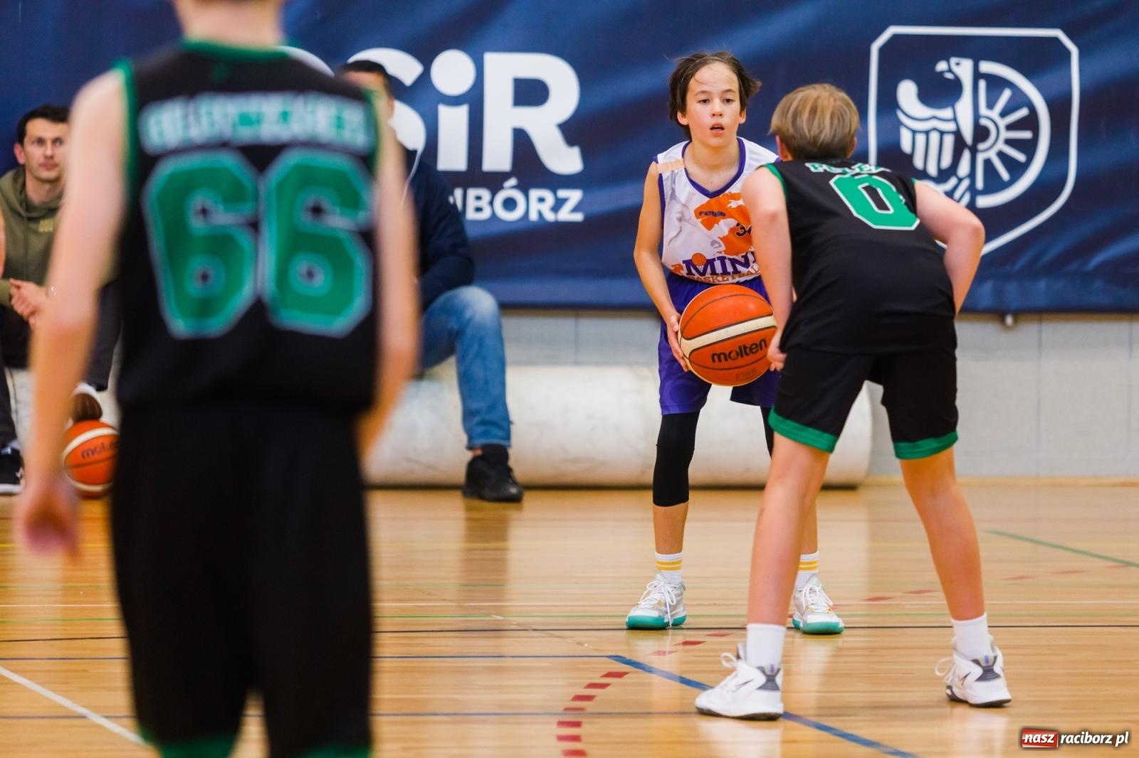 Zdjęcie w galerii na portalu naszraciborz.pl: Koszykówka. Choć bardzo się starali, Opola nie pokonali [FOTO] wiadomości z regionu