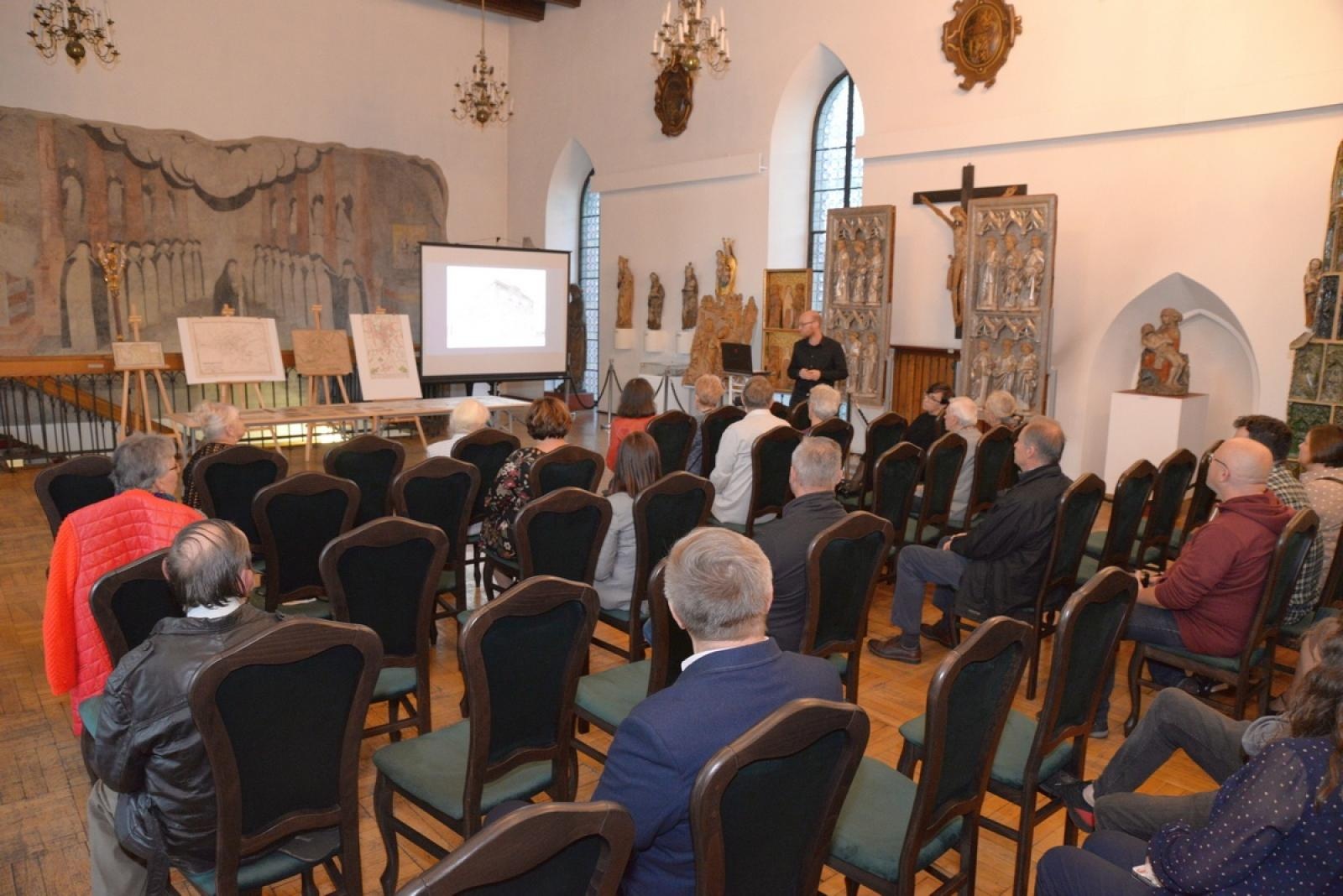 Zdjęcie w galerii na portalu naszraciborz.pl: Czwartkowe spotkania w Muzeum coraz popularniejsze wiadomości z regionu
