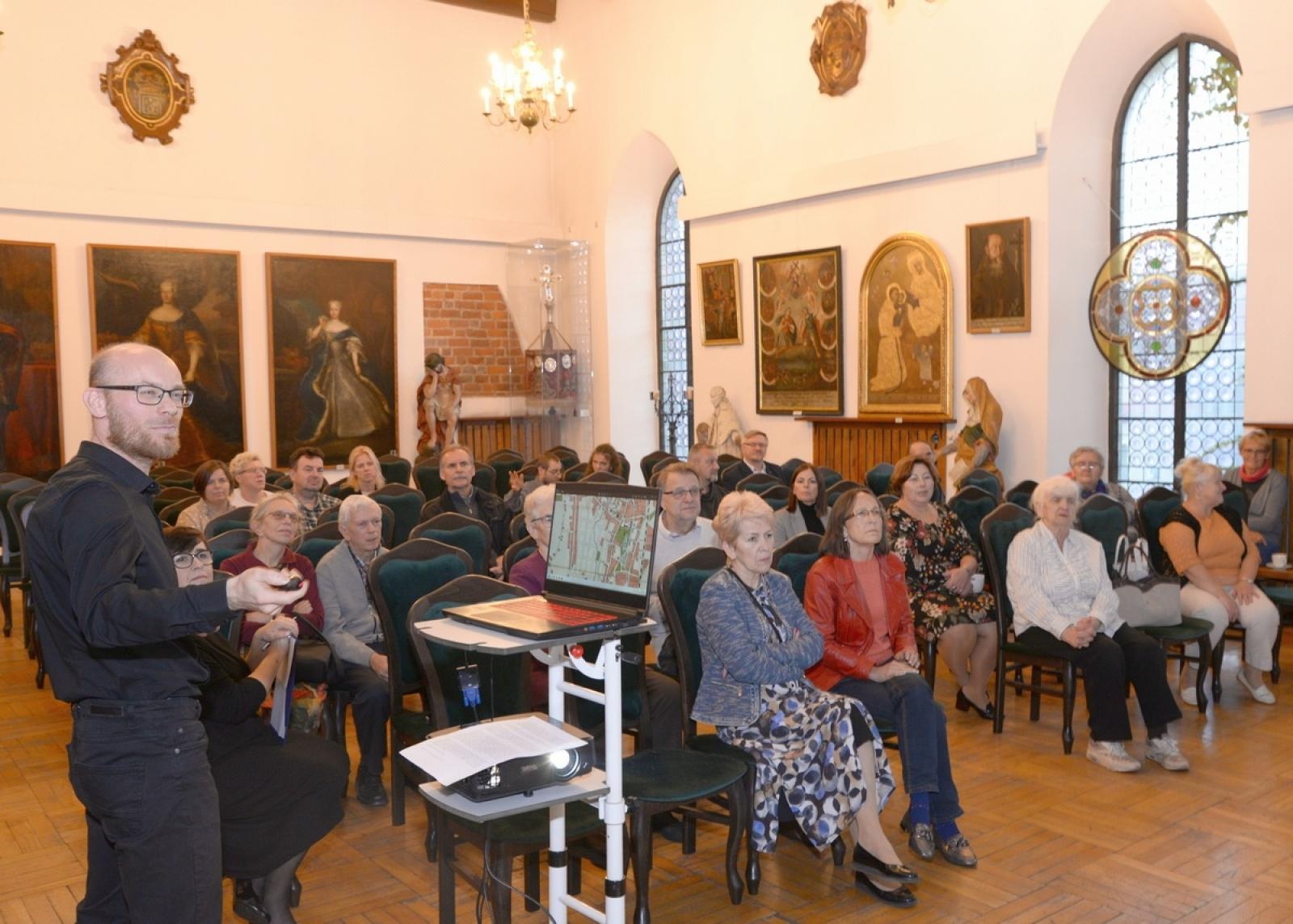 Zdjęcie w galerii na portalu naszraciborz.pl: Czwartkowe spotkania w Muzeum coraz popularniejsze wiadomości z regionu