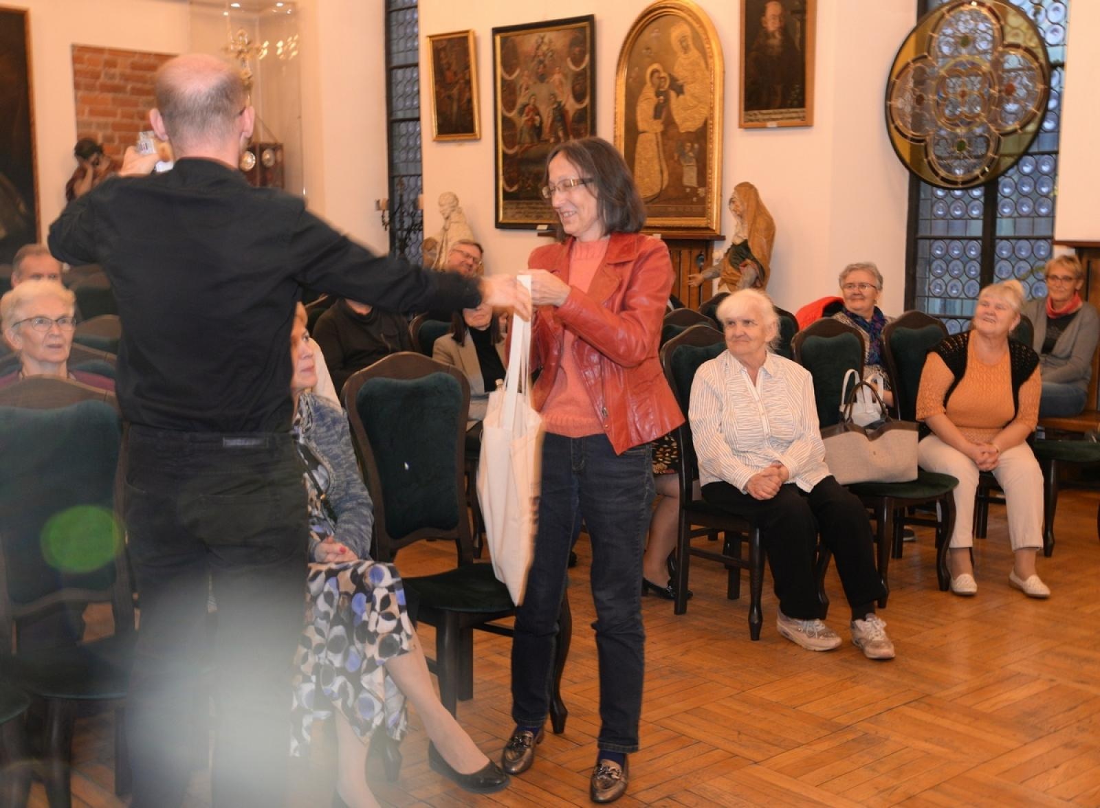 Zdjęcie w galerii na portalu naszraciborz.pl: Czwartkowe spotkania w Muzeum coraz popularniejsze wiadomości z regionu