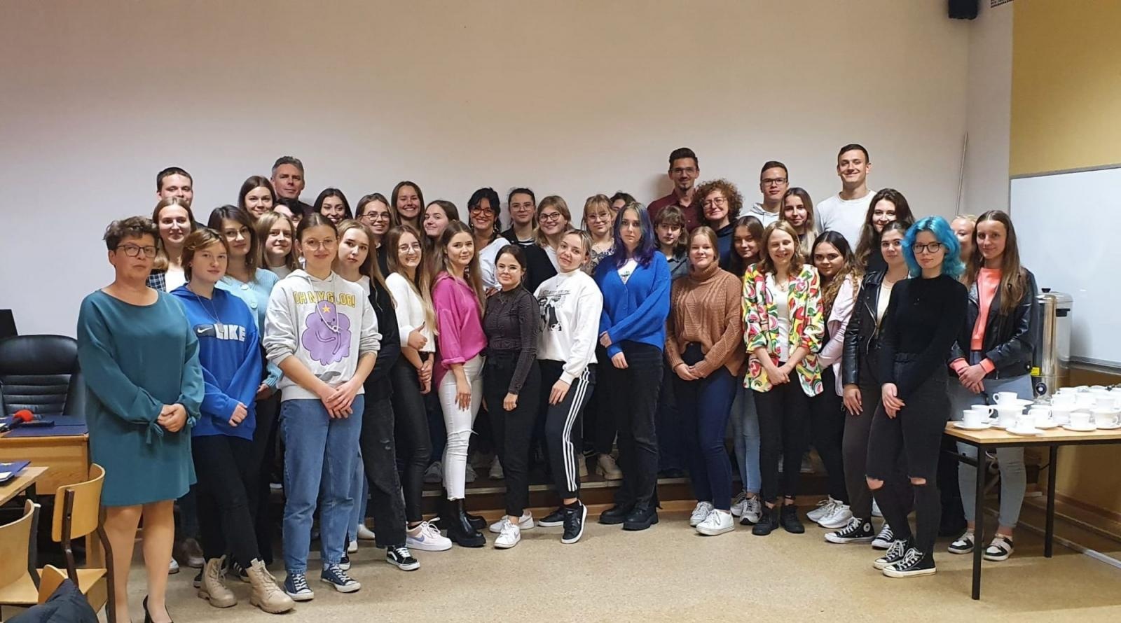 Zdjęcie w galerii na portalu naszraciborz.pl: Podsumowanie projektów unijnych w CKZiU nr 1 w Raciborzu wiadomości z regionu