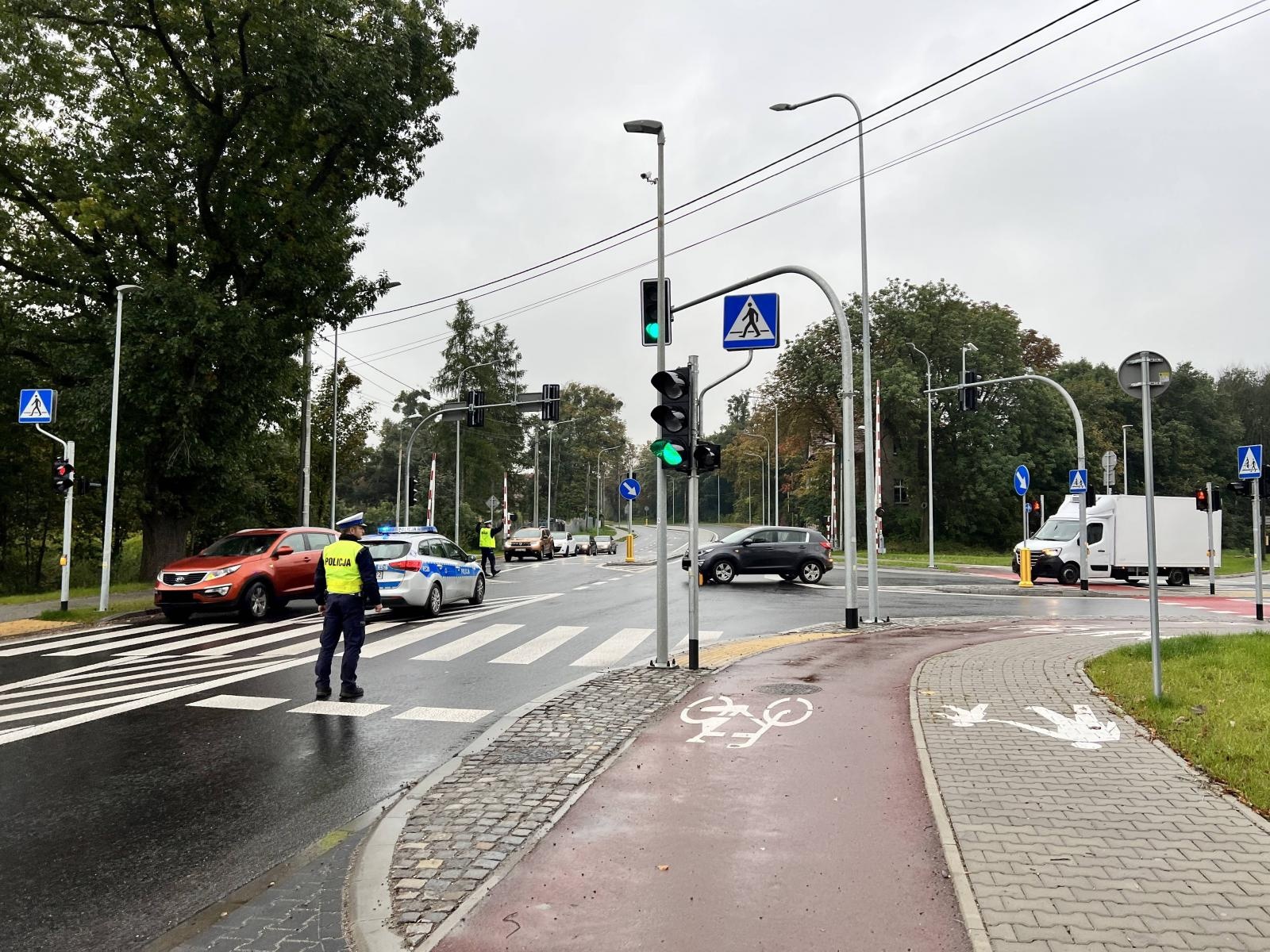 Zdjęcie w galerii na portalu naszraciborz.pl: Znów włączyli sygnalizację. Interweniowała drogówka wiadomości z regionu