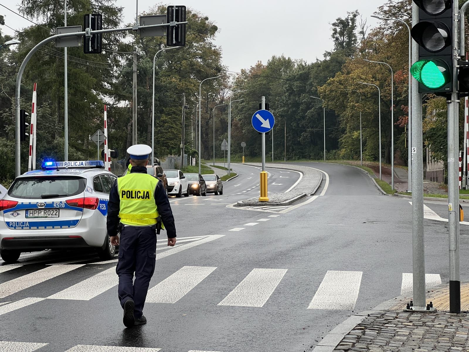 Zdjęcie w galerii na portalu naszraciborz.pl: Znów włączyli sygnalizację. Interweniowała drogówka wiadomości z regionu