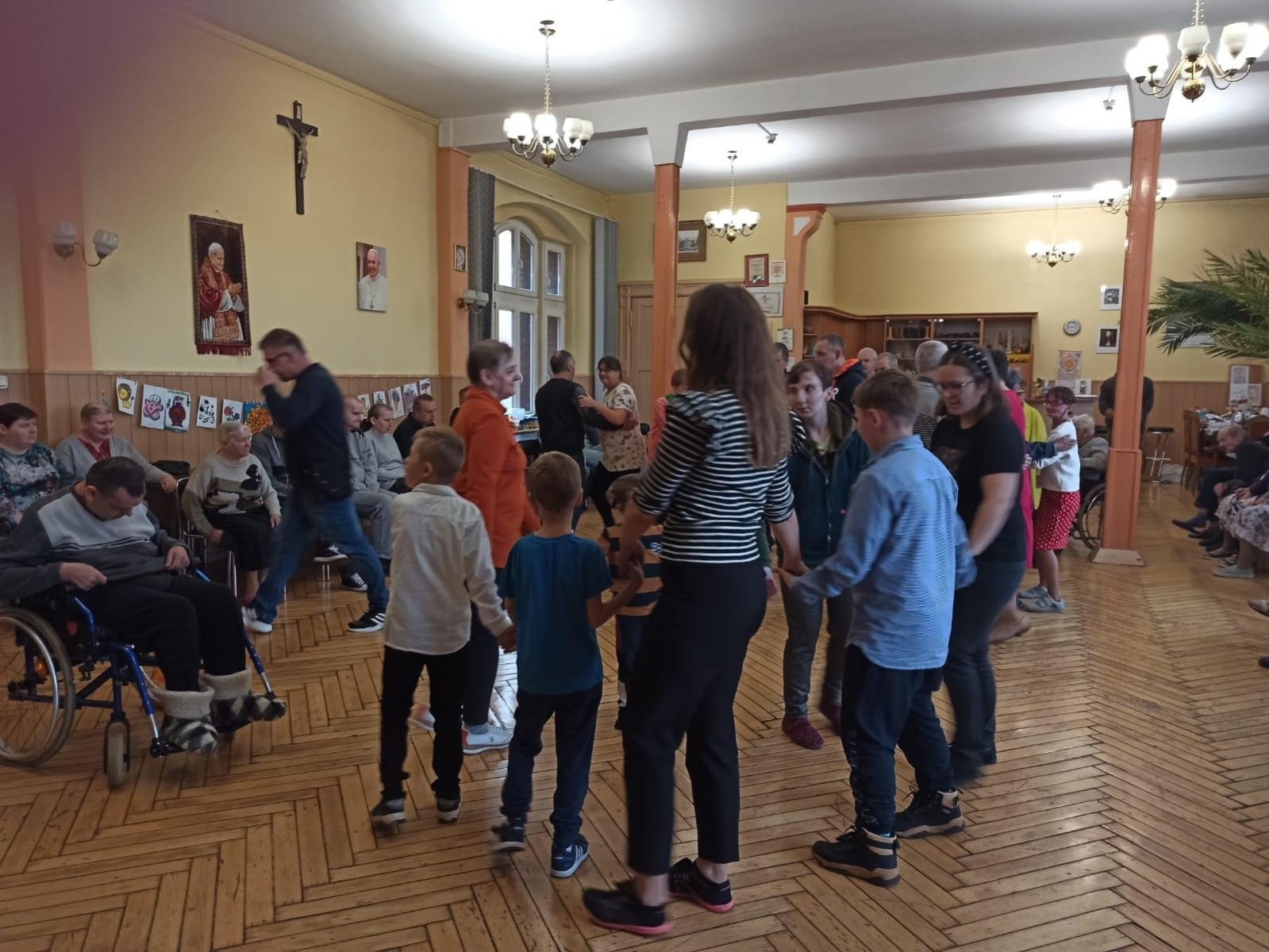 Zdjęcie w galerii na portalu naszraciborz.pl: Dzień Seniora: Promyk słońca w Domu św. Notburgi wiadomości z regionu