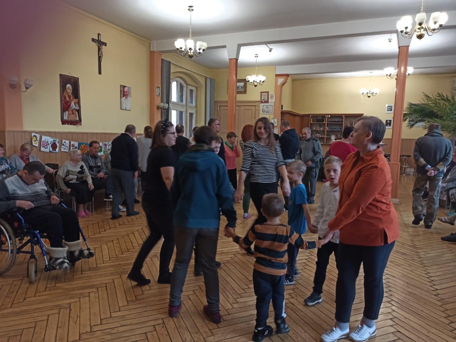 Zdjęcie w galerii na portalu naszraciborz.pl: Dzień Seniora: Promyk słońca w Domu św. Notburgi wiadomości z regionu