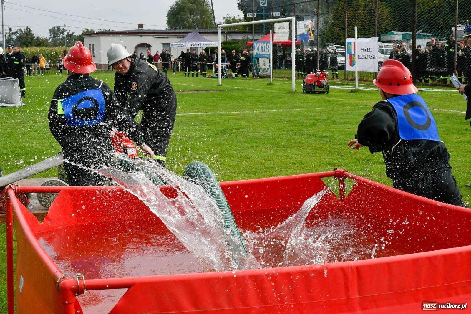 Zdjęcie w galerii na portalu naszraciborz.pl: Powiatowe zawody sportowo-pożarnicze w Pietrowicach Wielkich [FOTO i WIDEO] wiadomości z regionu