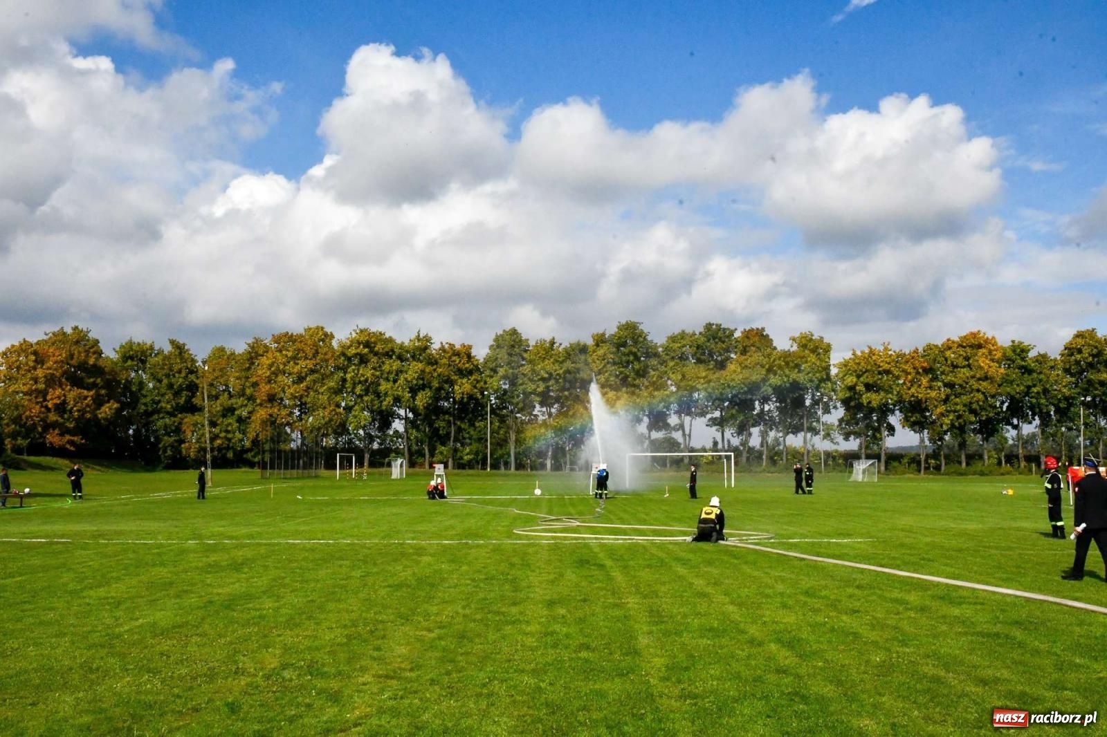 Zdjęcie w galerii na portalu naszraciborz.pl: Powiatowe zawody sportowo-pożarnicze w Pietrowicach Wielkich [FOTO i WIDEO] wiadomości z regionu