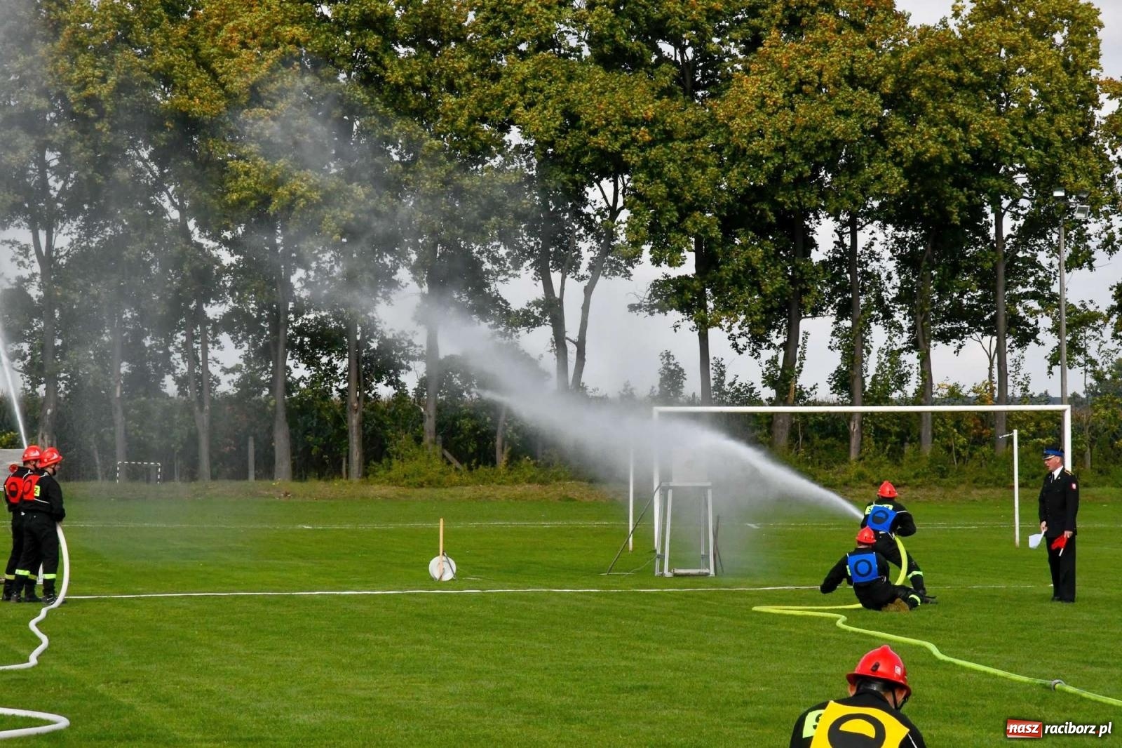 Zdjęcie w galerii na portalu naszraciborz.pl: Powiatowe zawody sportowo-pożarnicze w Pietrowicach Wielkich [FOTO i WIDEO] wiadomości z regionu