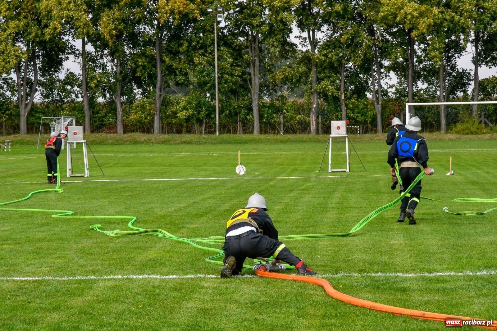 Zdjęcie w galerii na portalu naszraciborz.pl: Powiatowe zawody sportowo-pożarnicze w Pietrowicach Wielkich [FOTO i WIDEO] wiadomości z regionu
