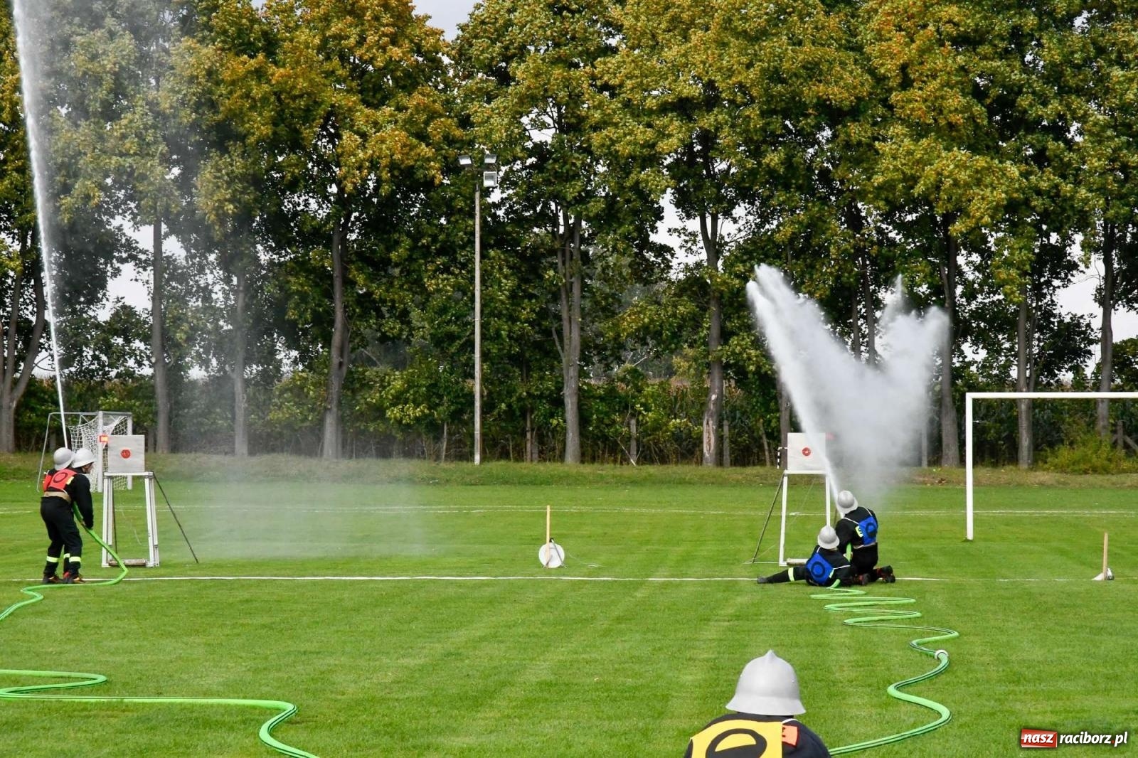 Zdjęcie w galerii na portalu naszraciborz.pl: Powiatowe zawody sportowo-pożarnicze w Pietrowicach Wielkich [FOTO i WIDEO] wiadomości z regionu