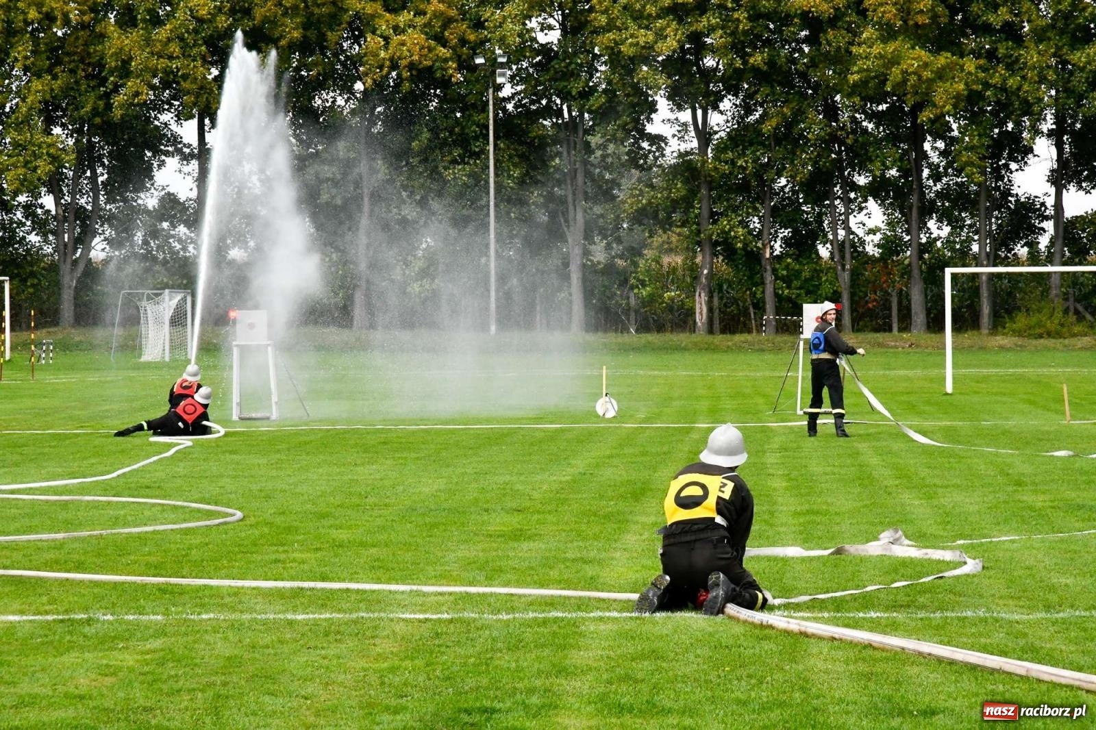Zdjęcie w galerii na portalu naszraciborz.pl: Powiatowe zawody sportowo-pożarnicze w Pietrowicach Wielkich [FOTO i WIDEO] wiadomości z regionu