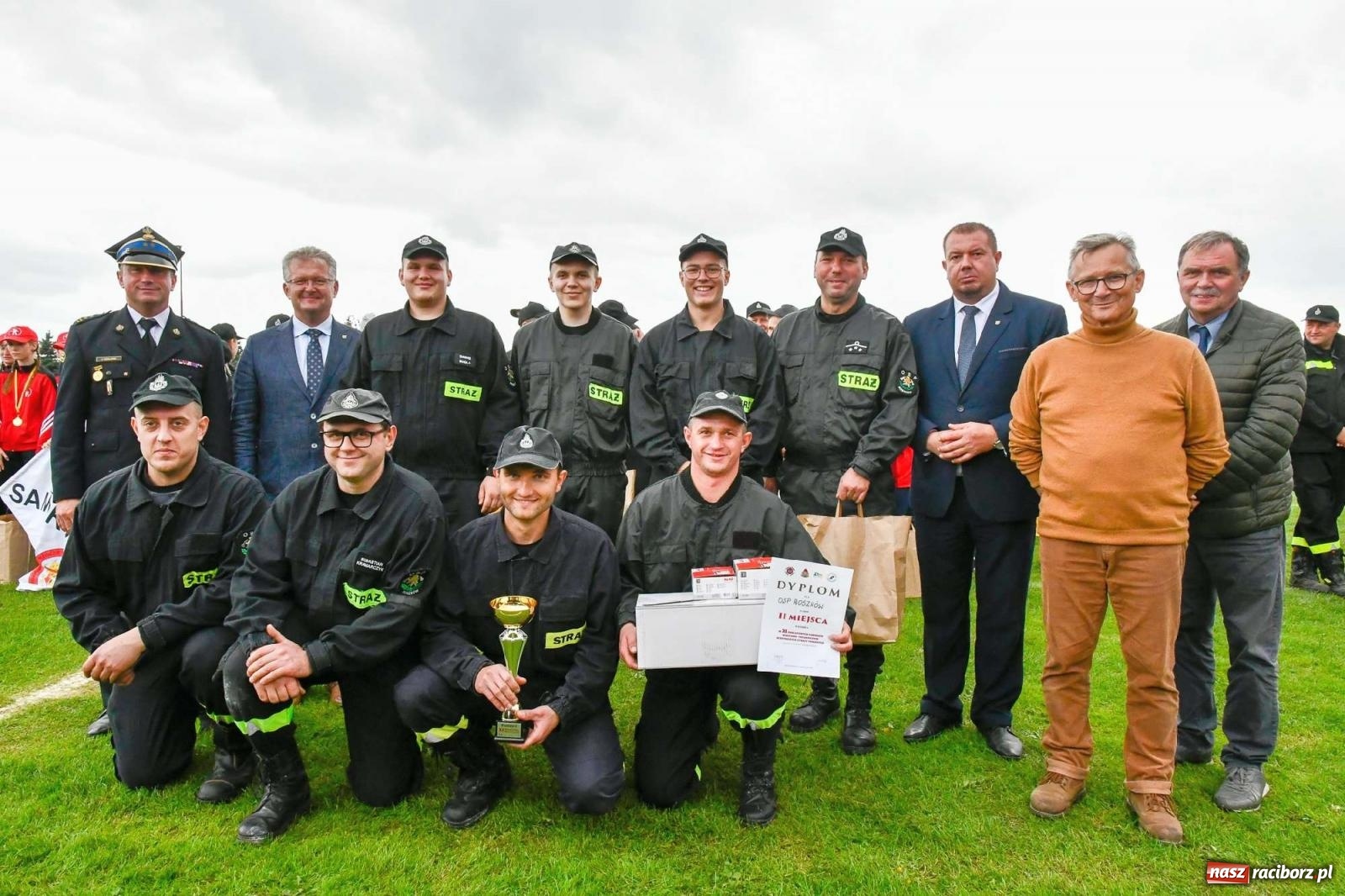 Zdjęcie w galerii na portalu naszraciborz.pl: Powiatowe zawody sportowo-pożarnicze w Pietrowicach Wielkich [FOTO i WIDEO] wiadomości z regionu