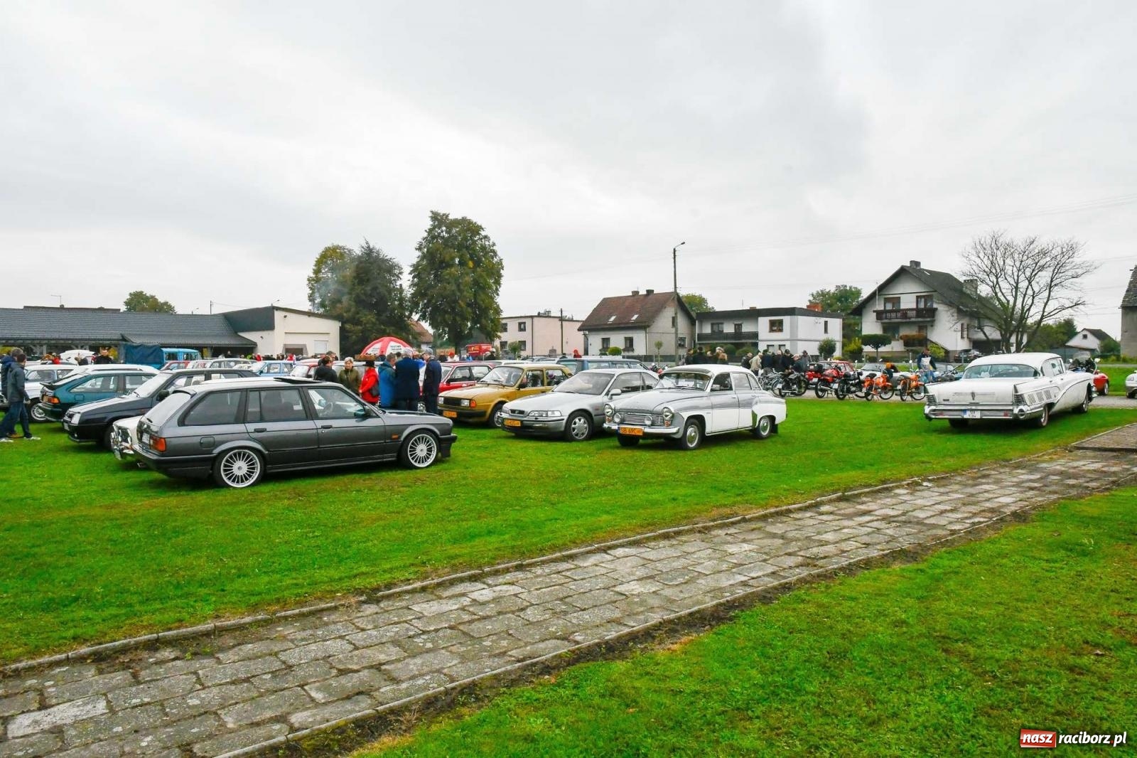 Zdjęcie w galerii na portalu naszraciborz.pl: Motorowe pożegnanie sezonu w Zabełkowie [FOTO i WIDEO] wiadomości z regionu