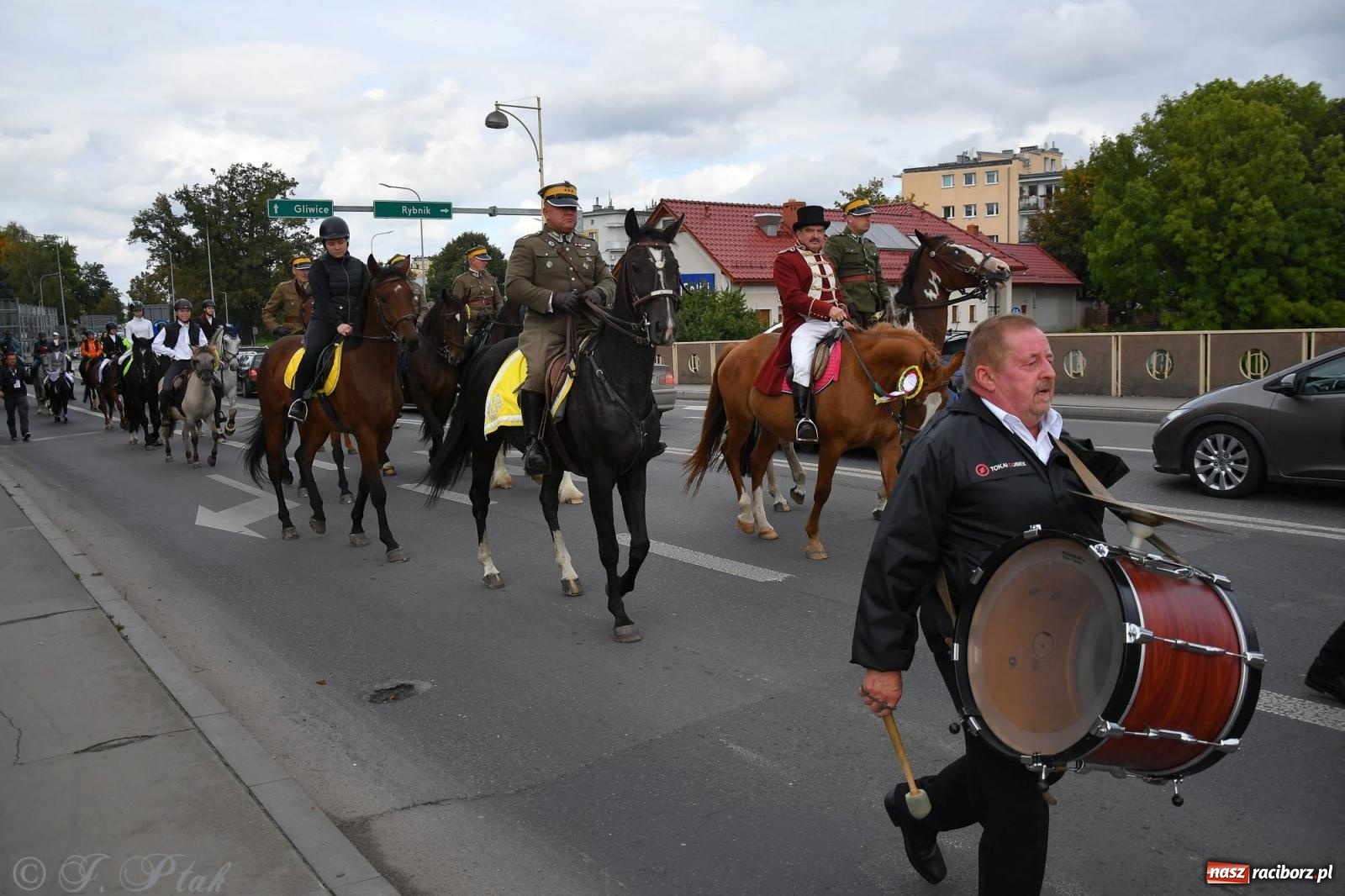 Zdjęcie w galerii na portalu naszraciborz.pl: Raciborski Hubertus. Parada i gonitwa [FOTO i WIDEO] wiadomości z regionu