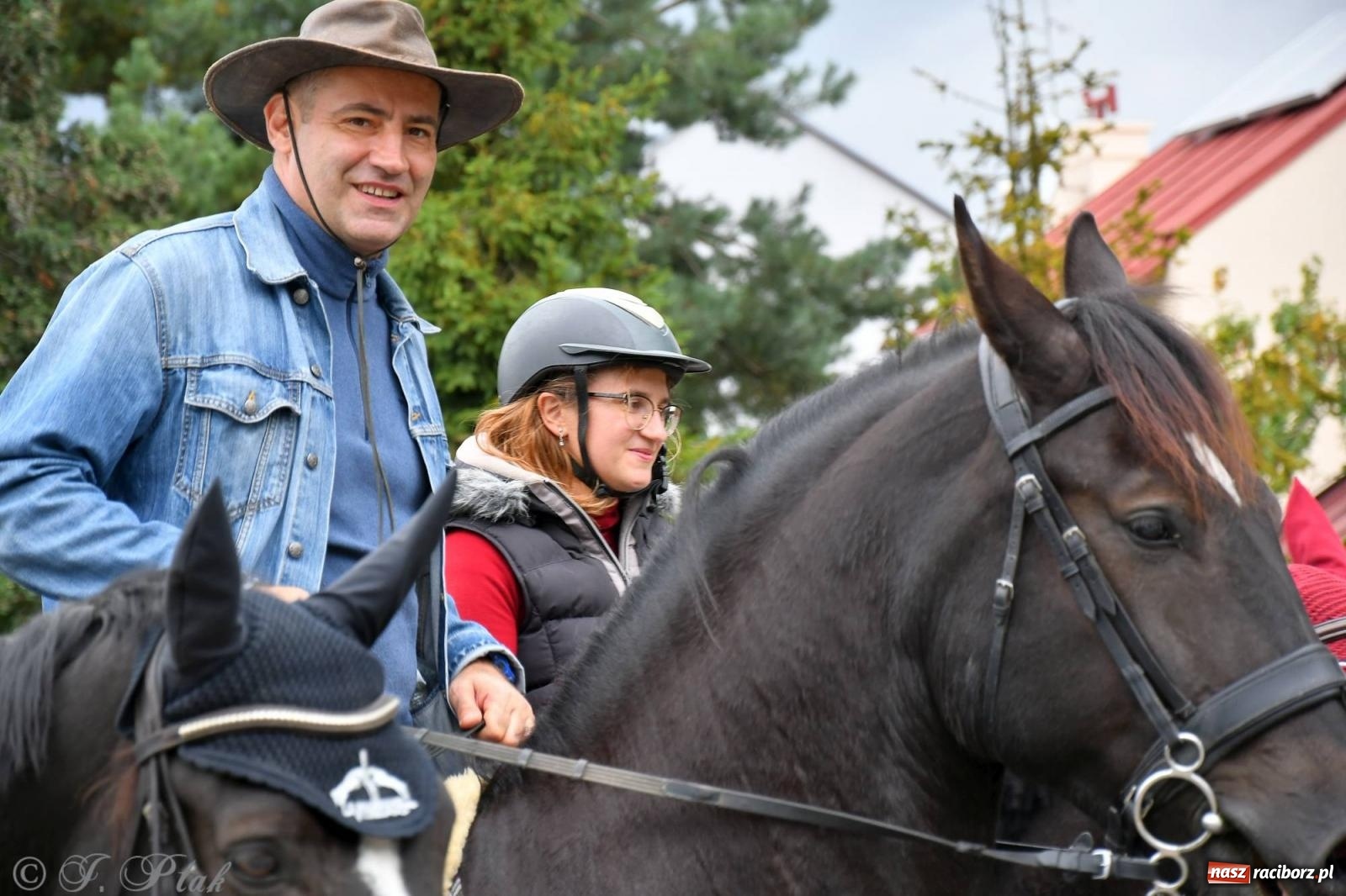 Zdjęcie w galerii na portalu naszraciborz.pl: Raciborski Hubertus. Parada i gonitwa [FOTO i WIDEO] wiadomości z regionu