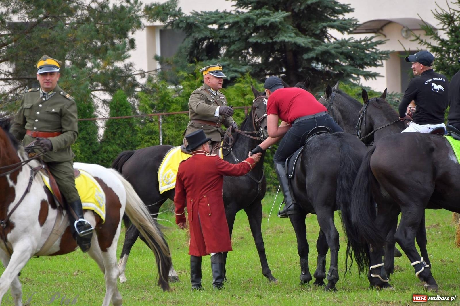 Zdjęcie w galerii na portalu naszraciborz.pl: Raciborski Hubertus. Parada i gonitwa [FOTO i WIDEO] wiadomości z regionu