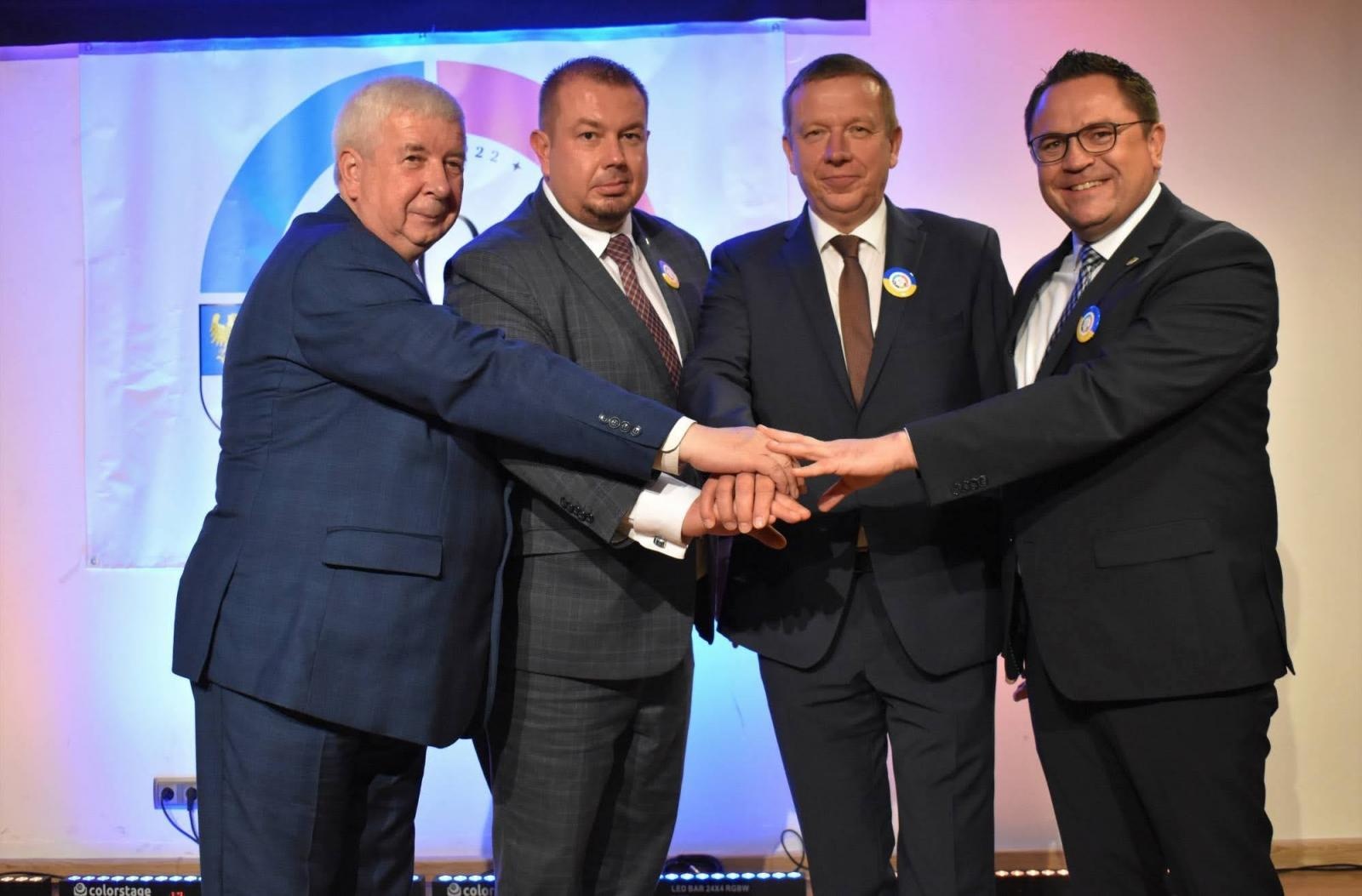 Zdjęcie w galerii na portalu naszraciborz.pl: Świętowano 10-lecie partnerstwa Powiatu Raciborskiego z Powiatem Elbe-Elster wiadomości z regionu