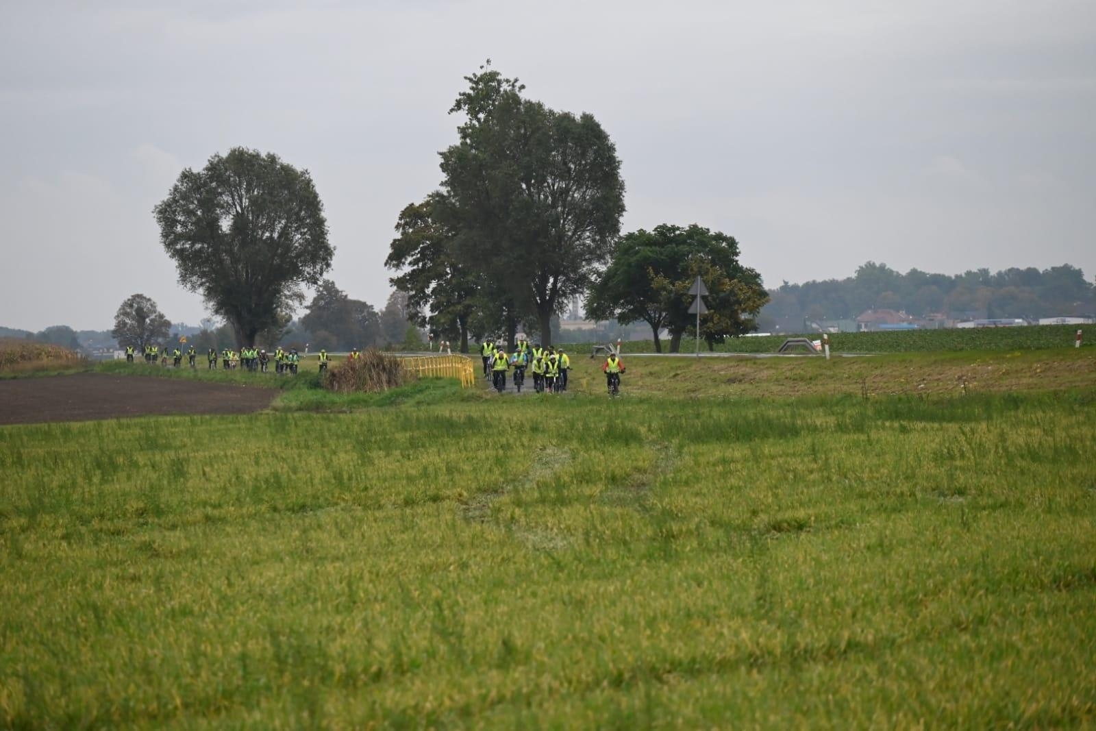 Zdjęcie w galerii na portalu naszraciborz.pl: Turysta na pograniczu. Rajd w gminie Krzyżanowice wiadomości z regionu