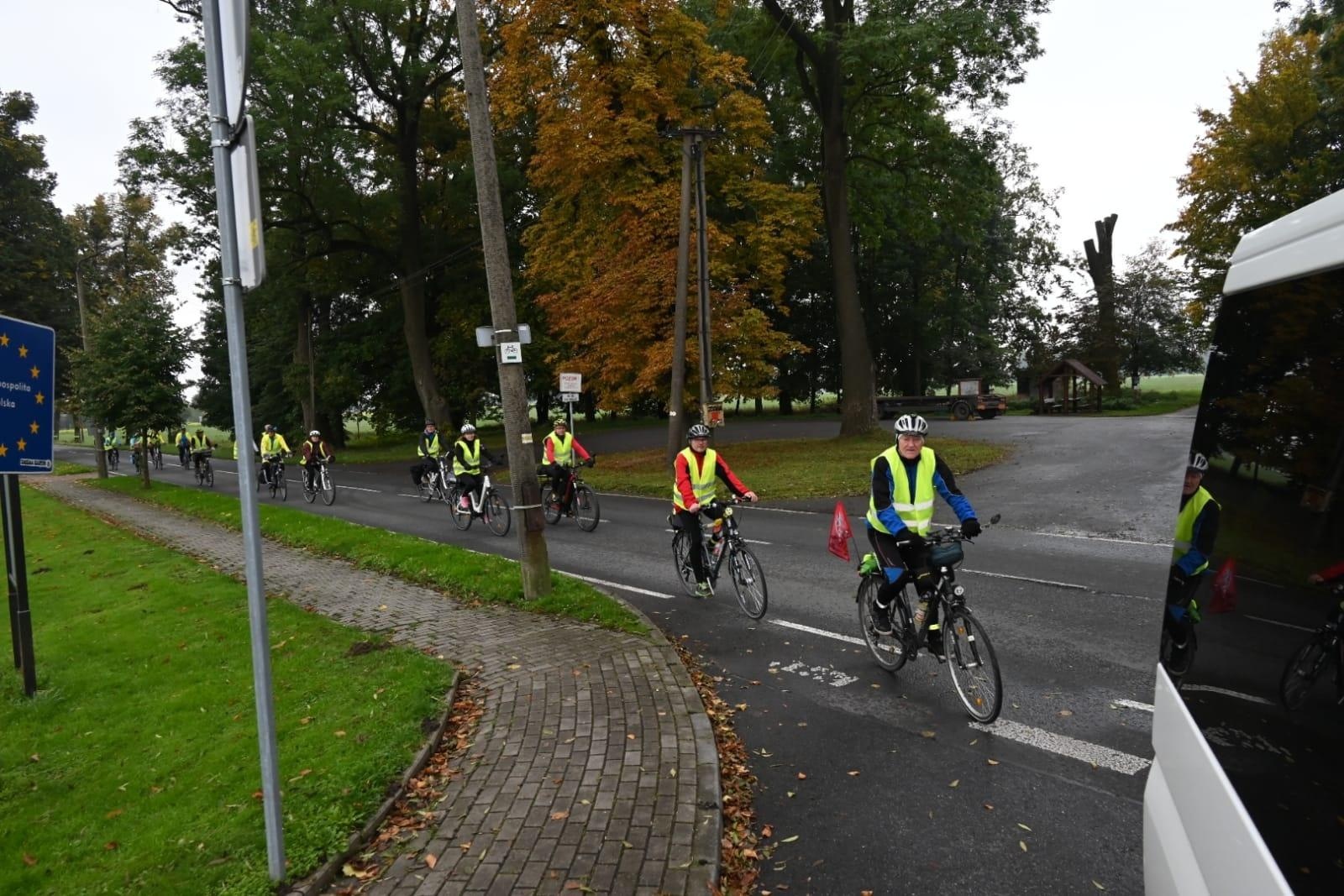Zdjęcie w galerii na portalu naszraciborz.pl: Turysta na pograniczu. Rajd w gminie Krzyżanowice wiadomości z regionu