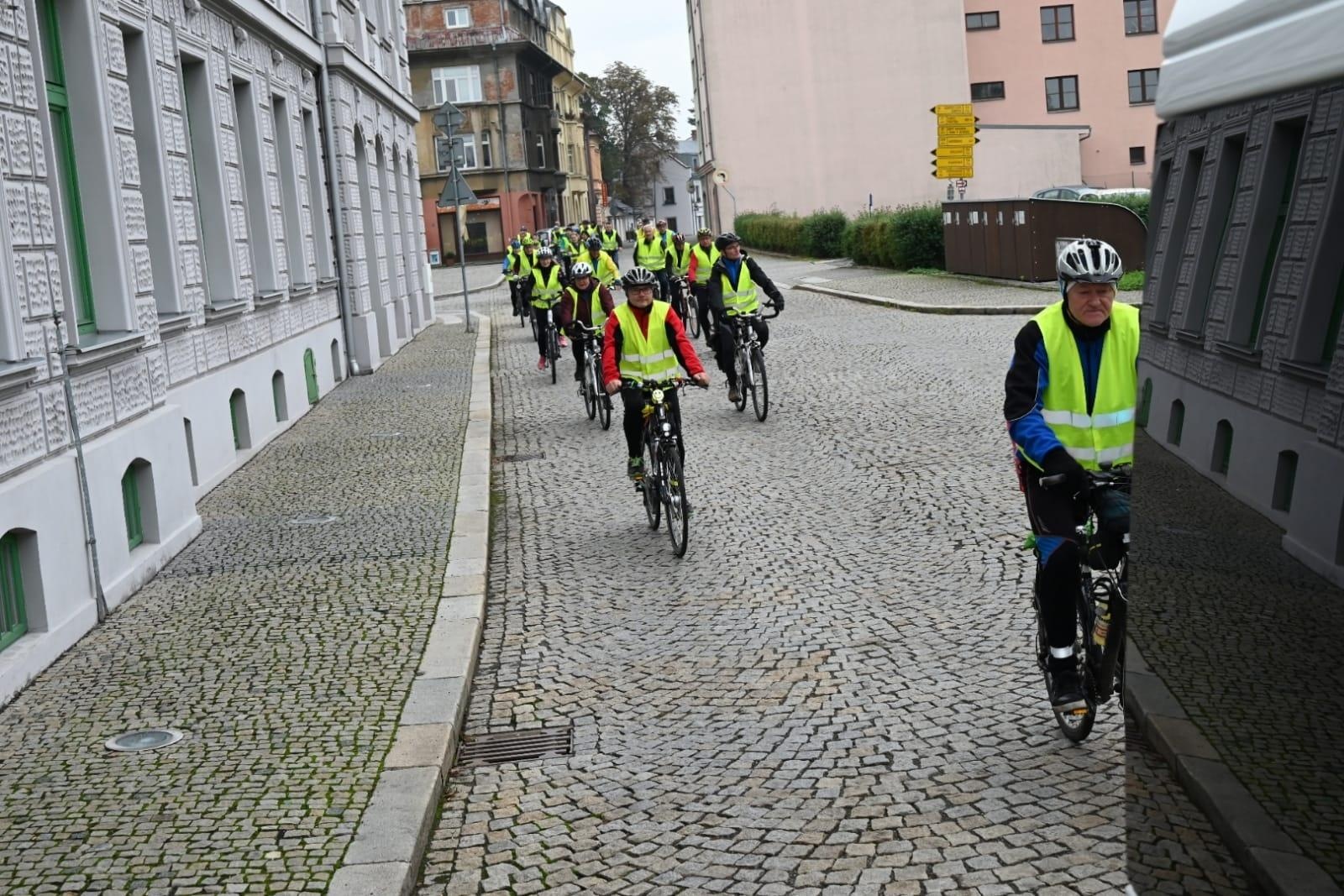 Zdjęcie w galerii na portalu naszraciborz.pl: Turysta na pograniczu. Rajd w gminie Krzyżanowice wiadomości z regionu