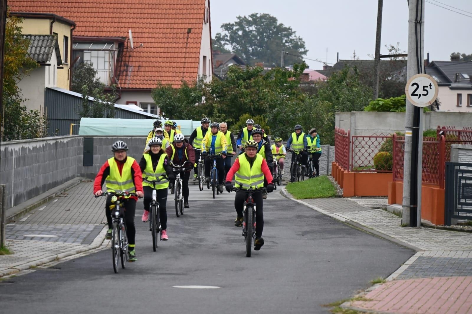 Zdjęcie w galerii na portalu naszraciborz.pl: Turysta na pograniczu. Rajd w gminie Krzyżanowice wiadomości z regionu
