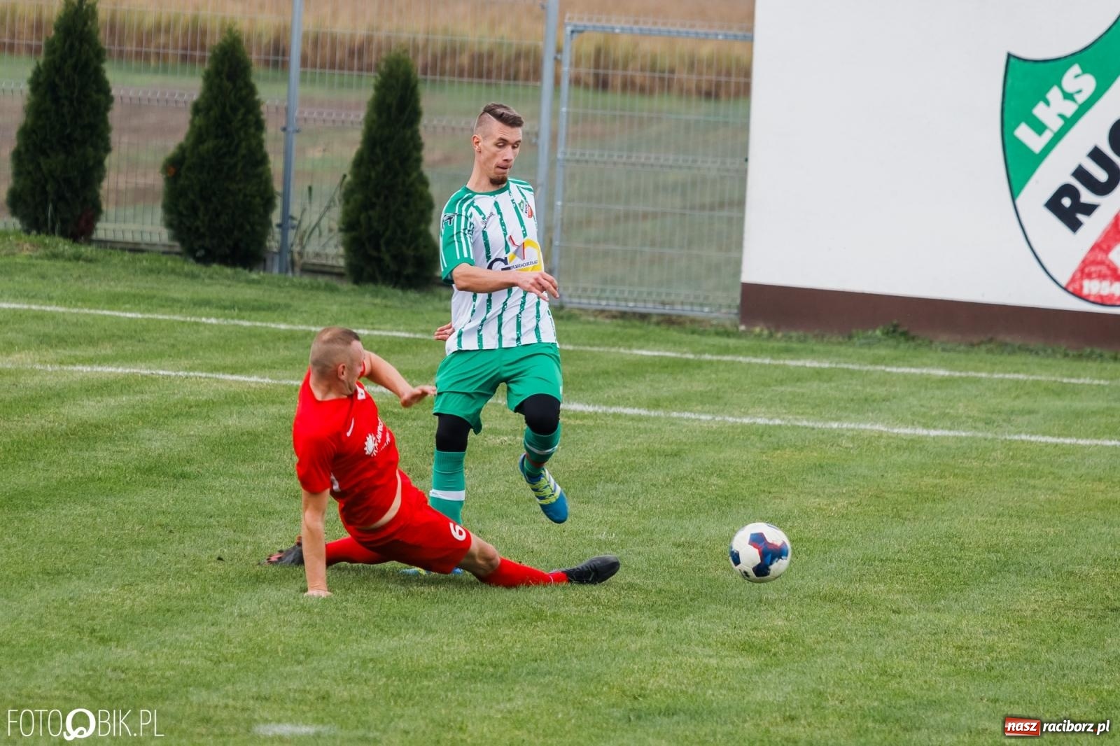 Zdjęcie w galerii na portalu naszraciborz.pl: Ruch rozbił rezerwy Krzanowic [FOTO] wiadomości z regionu