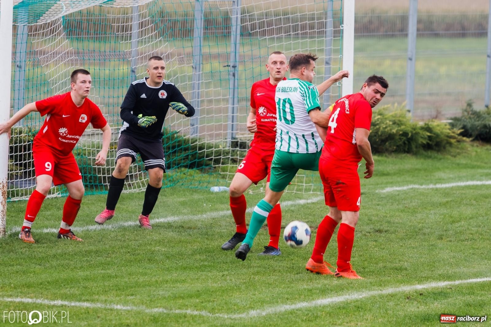 Zdjęcie w galerii na portalu naszraciborz.pl: Ruch rozbił rezerwy Krzanowic [FOTO] wiadomości z regionu