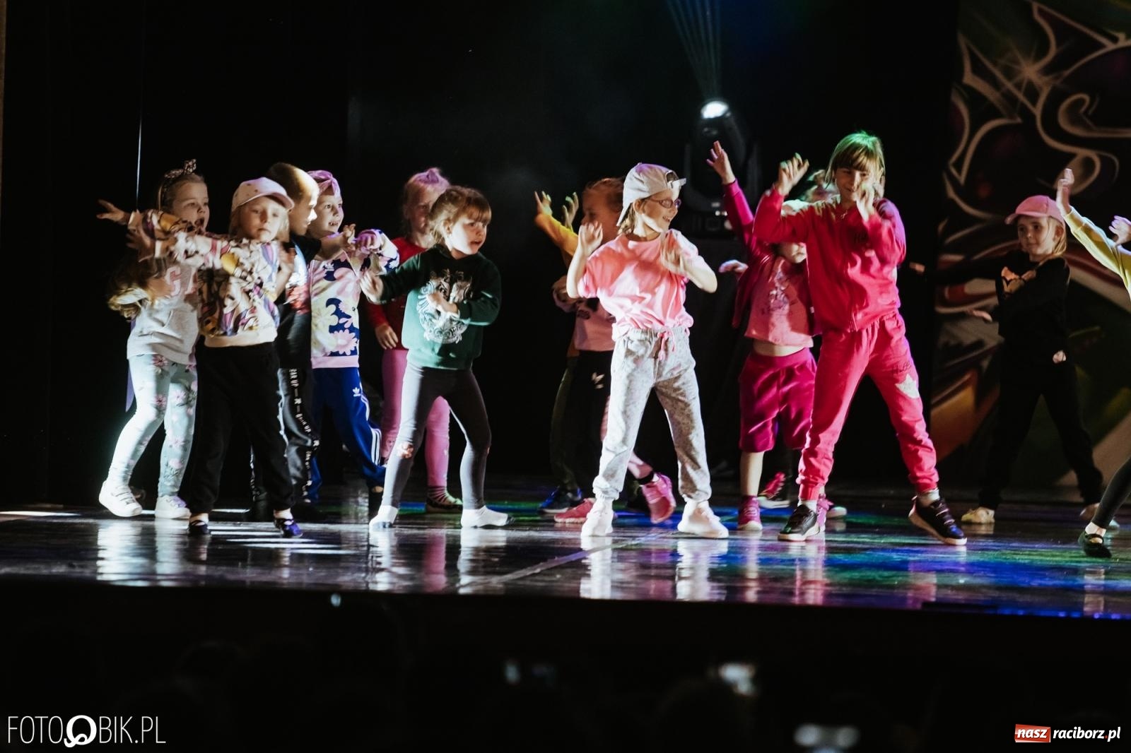 Zdjęcie w galerii na portalu naszraciborz.pl: XI Gala Skazy. Święto tańca w RCK [FOTO i WIDEO] wiadomości z regionu