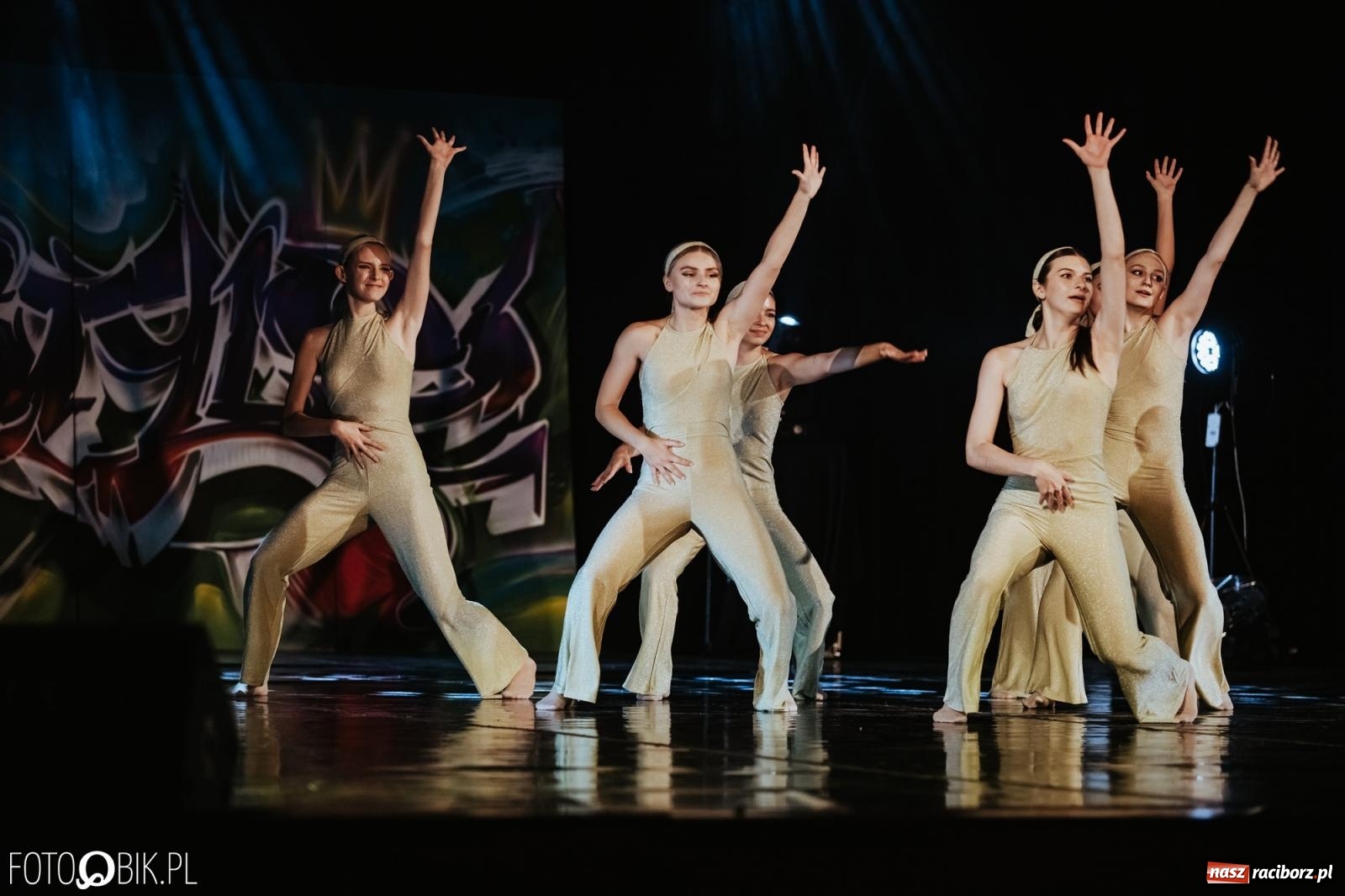 Zdjęcie w galerii na portalu naszraciborz.pl: XI Gala Skazy. Święto tańca w RCK [FOTO i WIDEO] wiadomości z regionu