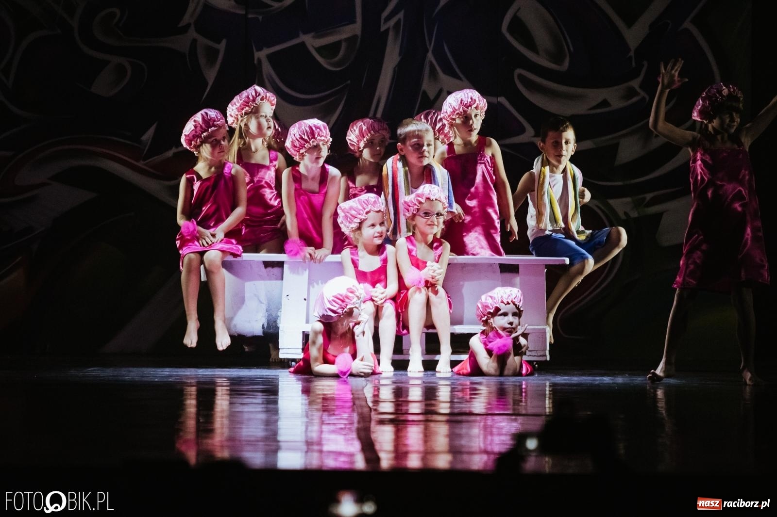 Zdjęcie w galerii na portalu naszraciborz.pl: XI Gala Skazy. Święto tańca w RCK [FOTO i WIDEO] wiadomości z regionu