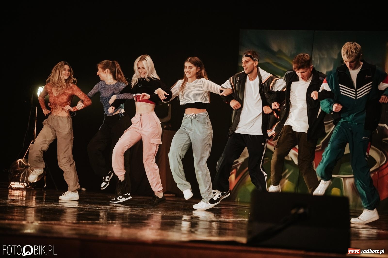 Zdjęcie w galerii na portalu naszraciborz.pl: XI Gala Skazy. Święto tańca w RCK [FOTO i WIDEO] wiadomości z regionu