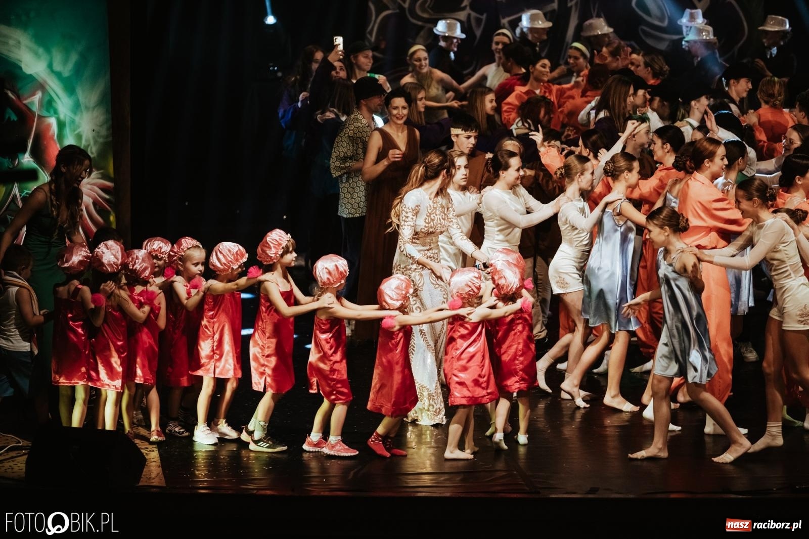 Zdjęcie w galerii na portalu naszraciborz.pl: XI Gala Skazy. Święto tańca w RCK [FOTO i WIDEO] wiadomości z regionu