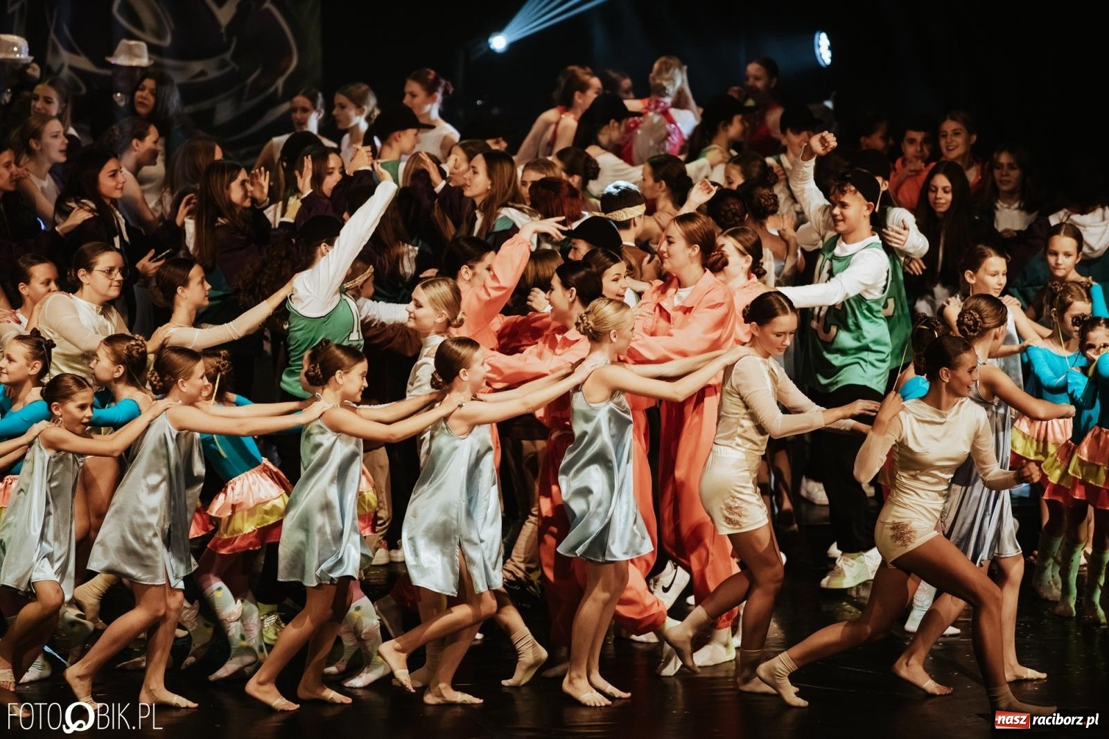Zdjęcie w galerii na portalu naszraciborz.pl: XI Gala Skazy. Święto tańca w RCK [FOTO i WIDEO] wiadomości z regionu