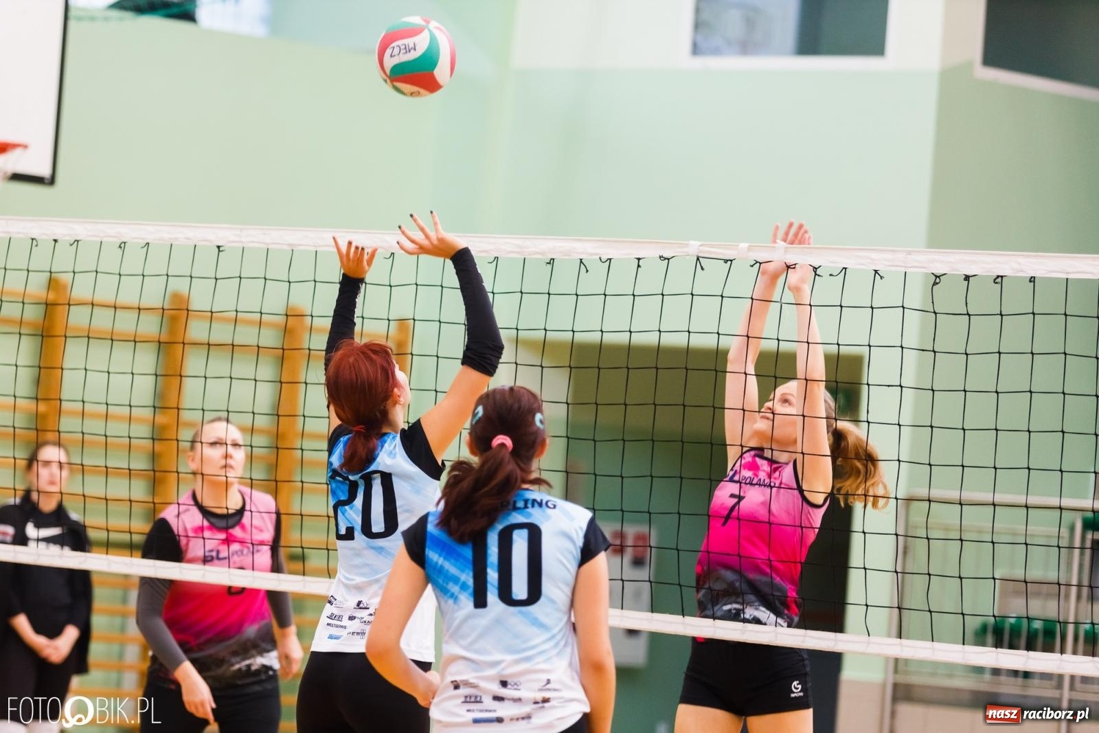 Zdjęcie w galerii na portalu naszraciborz.pl: Niedziela z RLPS. Ruszył sezon siatkarski [FOTO] wiadomości z regionu