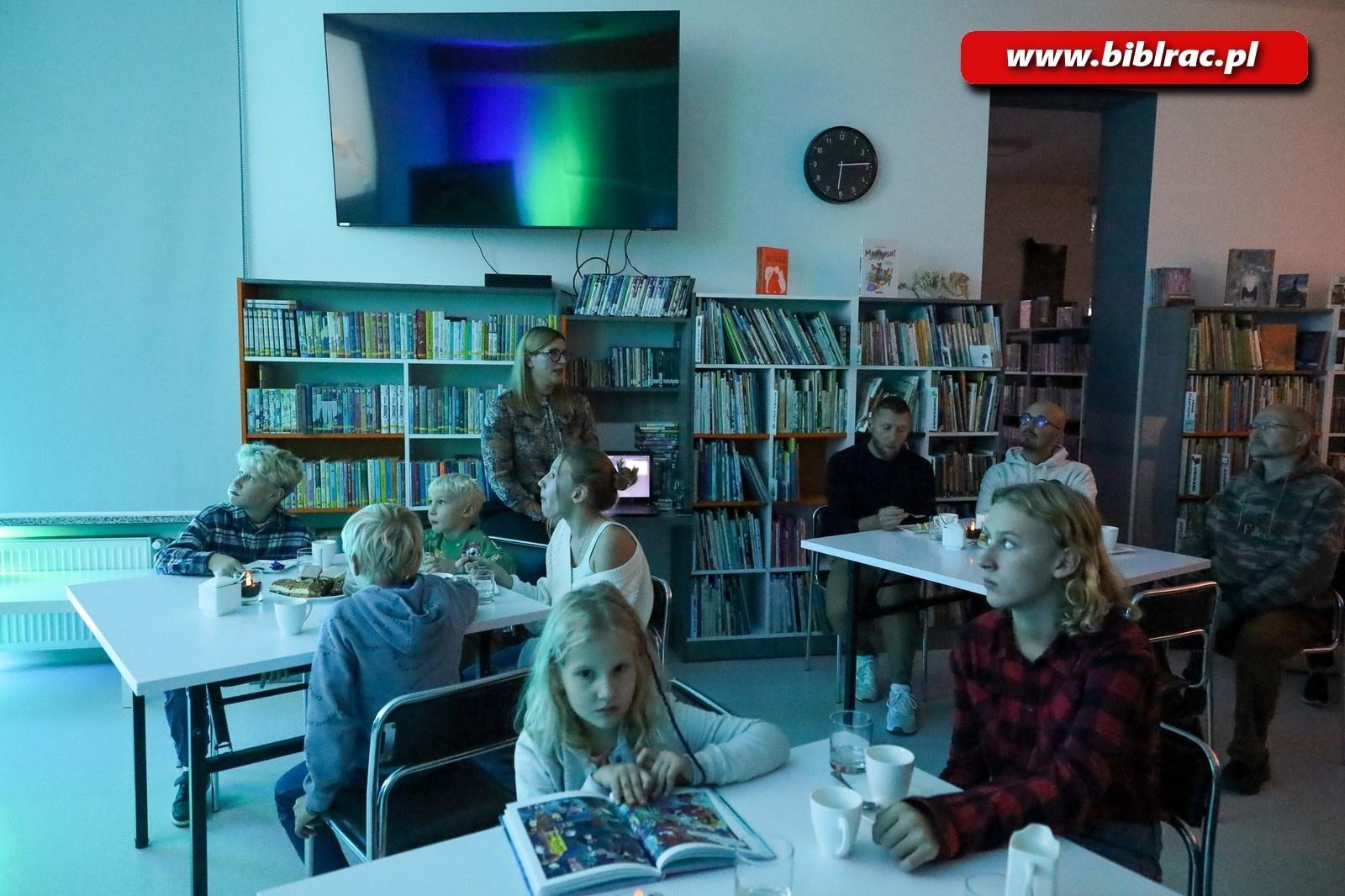 Zdjęcie w galerii na portalu naszraciborz.pl: 8. Edycja Ogólnopolskiej Nocy Bibliotek w Raciborzu wiadomości z regionu