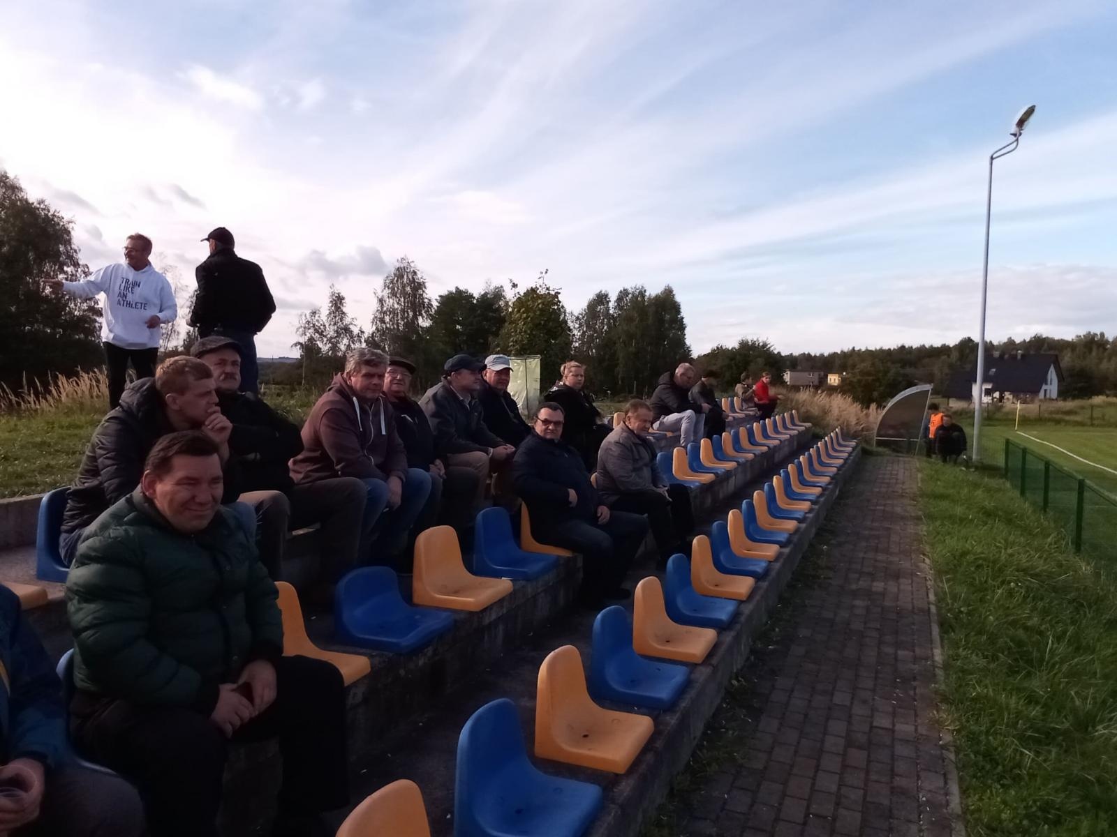 Zdjęcie w galerii na portalu naszraciborz.pl: Raszczyce zdobyły czernicki Zameczek wiadomości z regionu