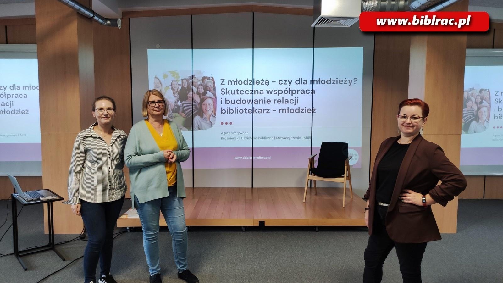 Zdjęcie w galerii na portalu naszraciborz.pl: Konferencja Strefa Młodych. Miejsce młodzieży w bibliotece publicznej wiadomości z regionu