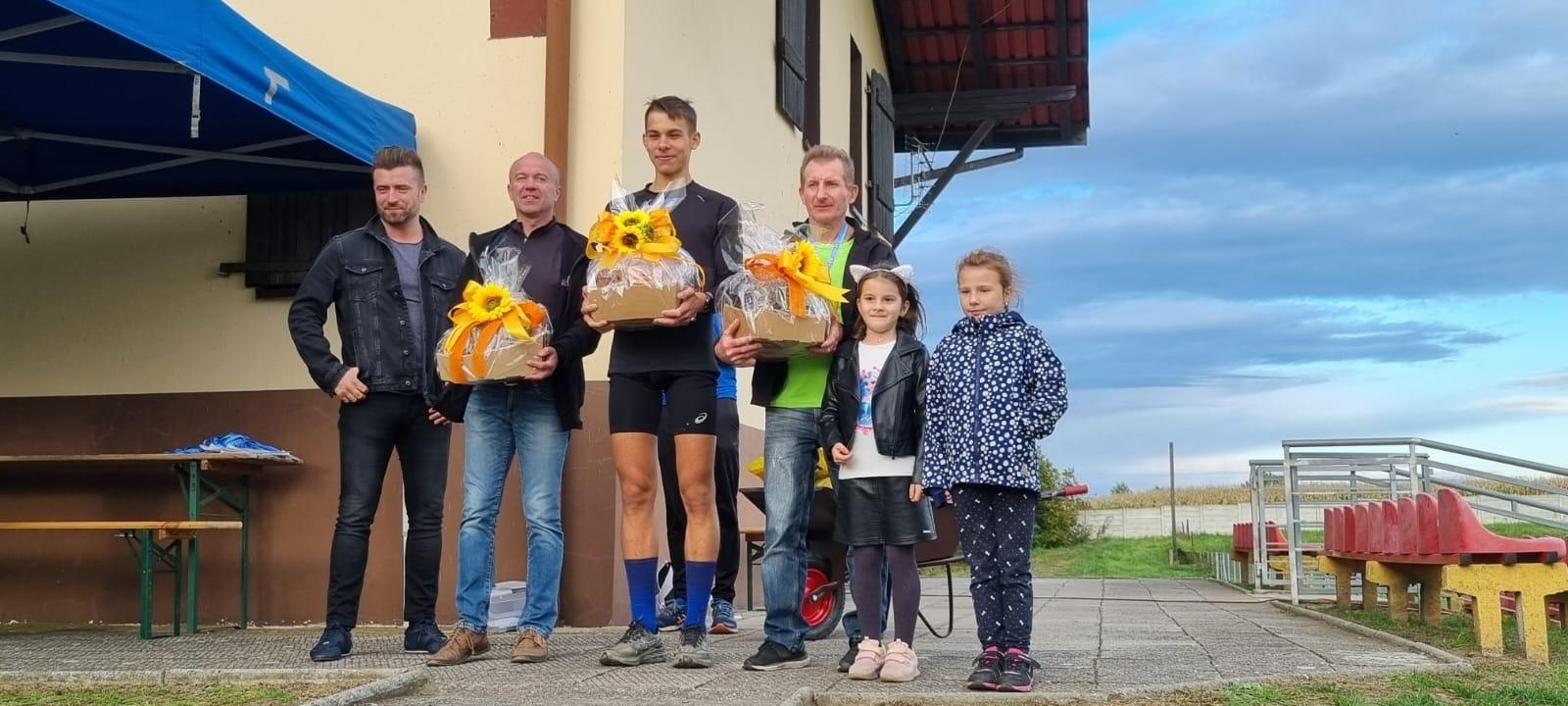 Zdjęcie w galerii na portalu naszraciborz.pl: Pacak i Klimek najlepsi w II Półmaratonie po wałach wiadomości z regionu