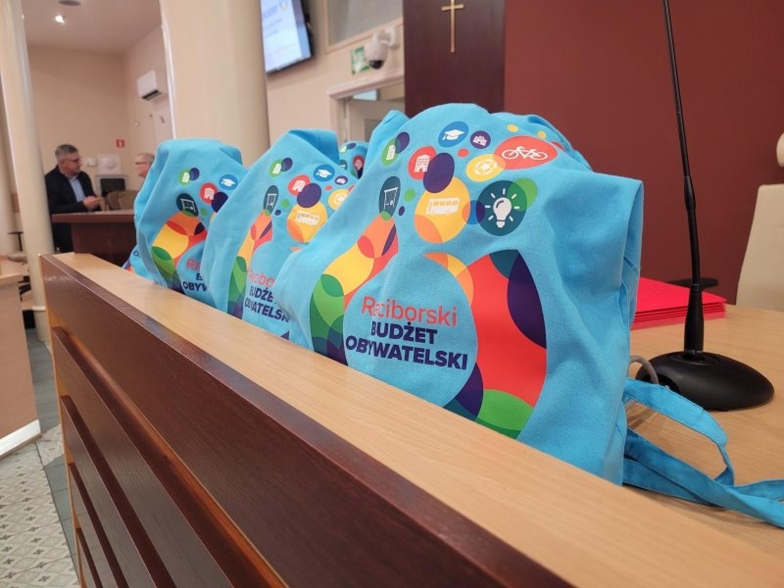 Zdjęcie w galerii na portalu naszraciborz.pl: Panowie zgarnęli główną pulę. Wyniki głosowania VII edycji budżetu obywatelskiego w Raciborzu wiadomości z regionu