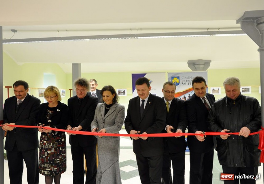 Zdjęcie w galerii na portalu naszraciborz.pl: Świąteczny mega kiermasz w Pietrowicach wiadomości z regionu