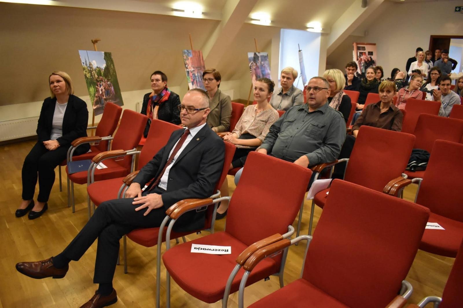 Zdjęcie w galerii na portalu naszraciborz.pl: W Zespole Szkół Specjalnych podsumowano projekt ERASMUS+ wiadomości z regionu