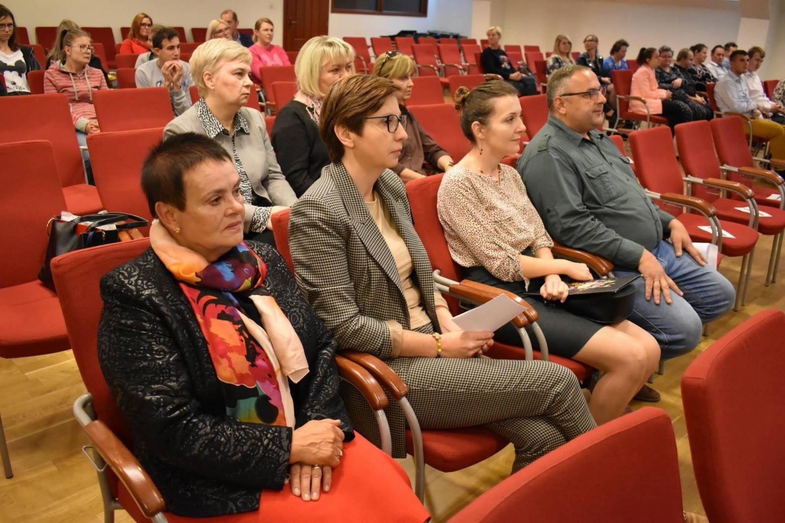 Zdjęcie w galerii na portalu naszraciborz.pl: W Zespole Szkół Specjalnych podsumowano projekt ERASMUS+ wiadomości z regionu