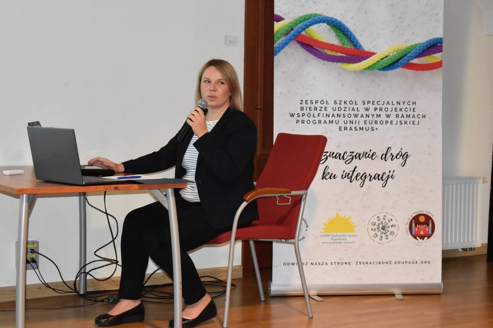 Zdjęcie w galerii na portalu naszraciborz.pl: W Zespole Szkół Specjalnych podsumowano projekt ERASMUS+ wiadomości z regionu