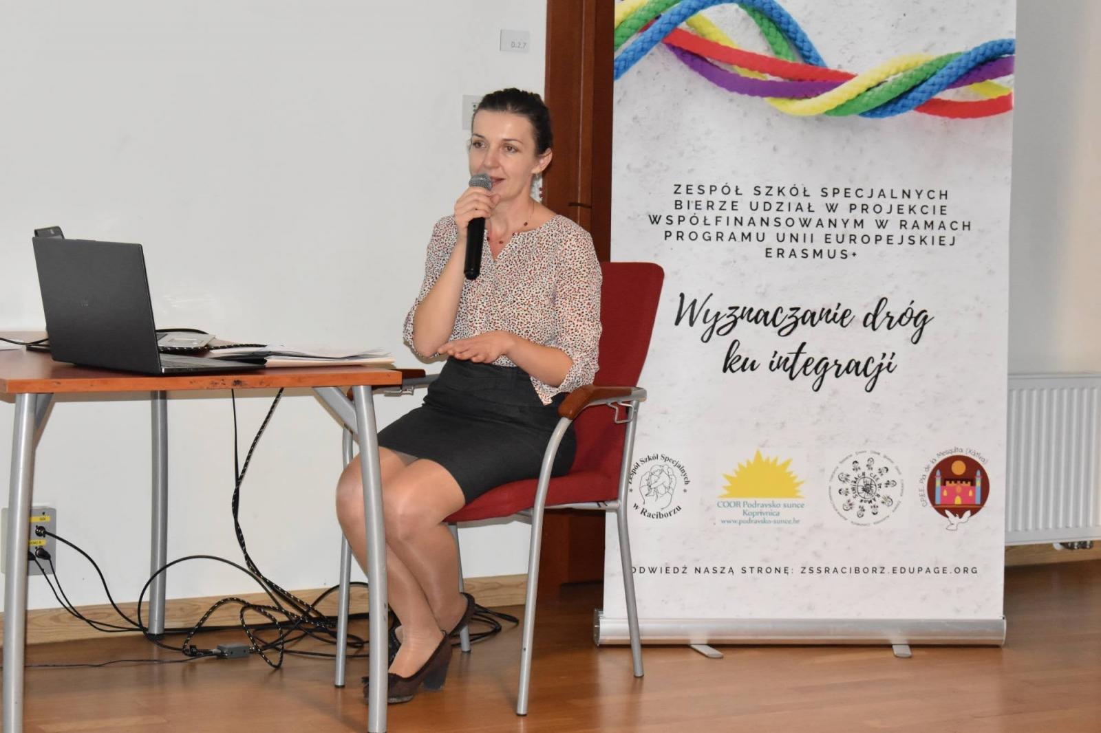 Zdjęcie w galerii na portalu naszraciborz.pl: W Zespole Szkół Specjalnych podsumowano projekt ERASMUS+ wiadomości z regionu