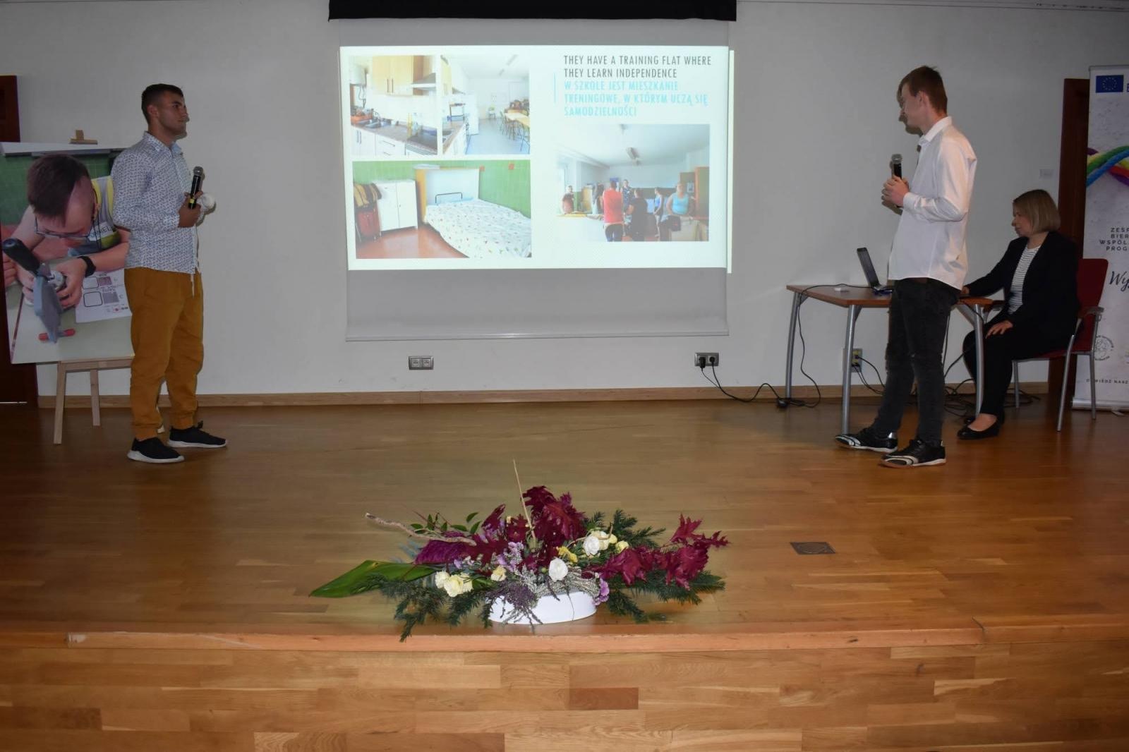 Zdjęcie w galerii na portalu naszraciborz.pl: W Zespole Szkół Specjalnych podsumowano projekt ERASMUS+ wiadomości z regionu