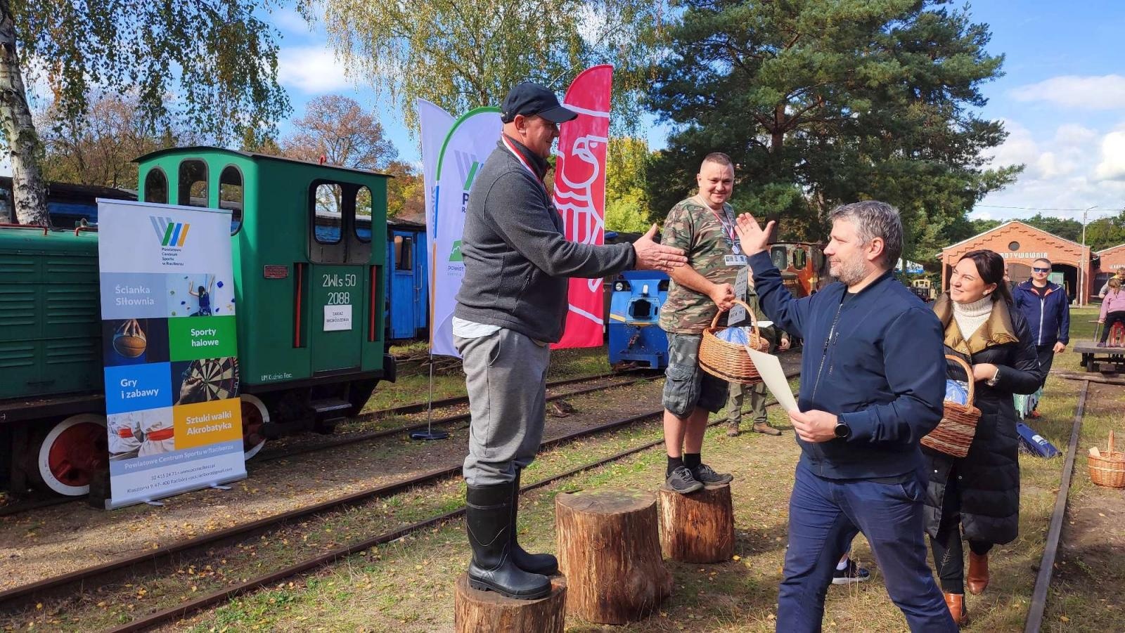 Zdjęcie w galerii na portalu naszraciborz.pl: Znamy najlepszych grzybiarzy ziemi raciborskiej [FOTO] wiadomości z regionu