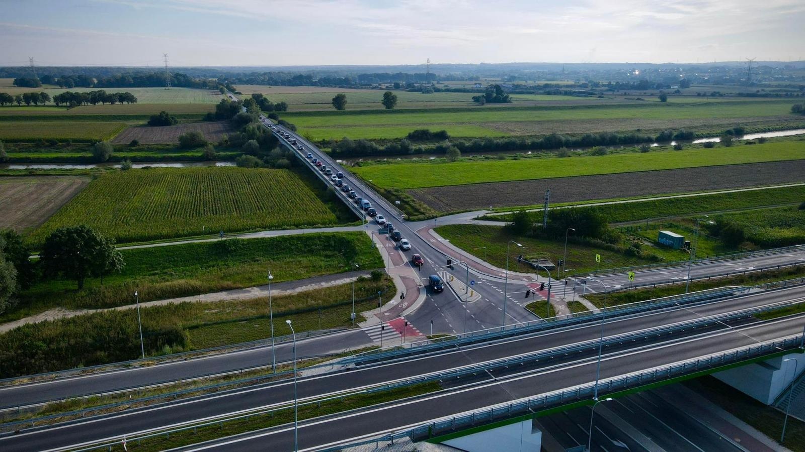 Zdjęcie w galerii na portalu naszraciborz.pl: Kolejny problem z sygnalizacją, tym razem na trasie do Markowic [FOTO] wiadomości z regionu