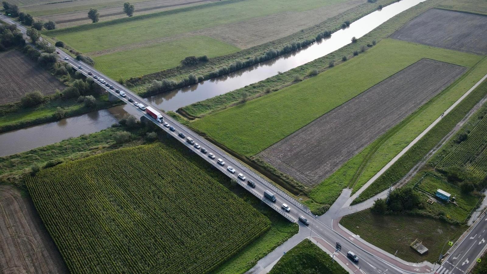 Zdjęcie w galerii na portalu naszraciborz.pl: Kolejny problem z sygnalizacją, tym razem na trasie do Markowic [FOTO] wiadomości z regionu