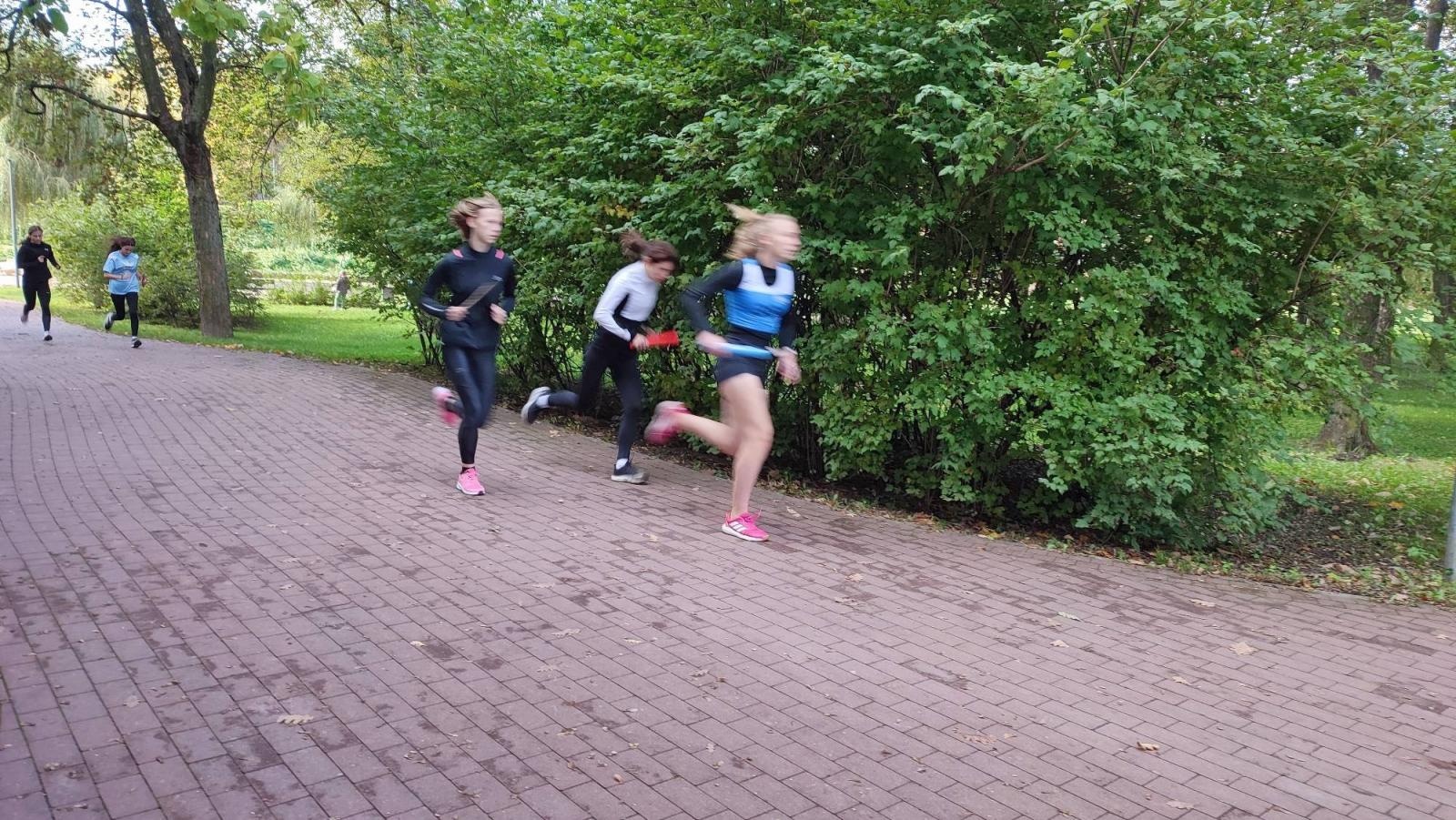 Zdjęcie w galerii na portalu naszraciborz.pl: Rejonowe finały w Sztafetowych Biegach Przełajowych [FOTO i WYNIKI] wiadomości z regionu